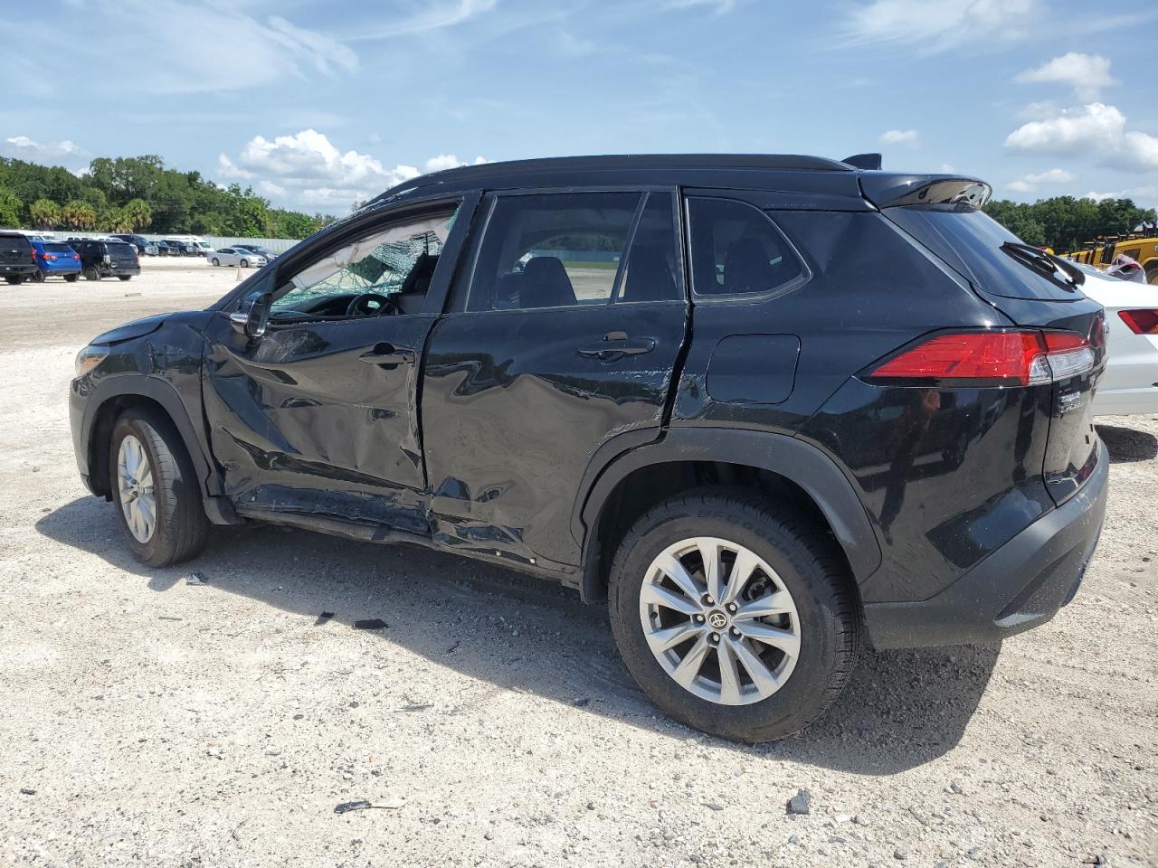 2022 Toyota Corolla Cross Le VIN: 7MUCAAAG0NV023106 Lot: 64054514