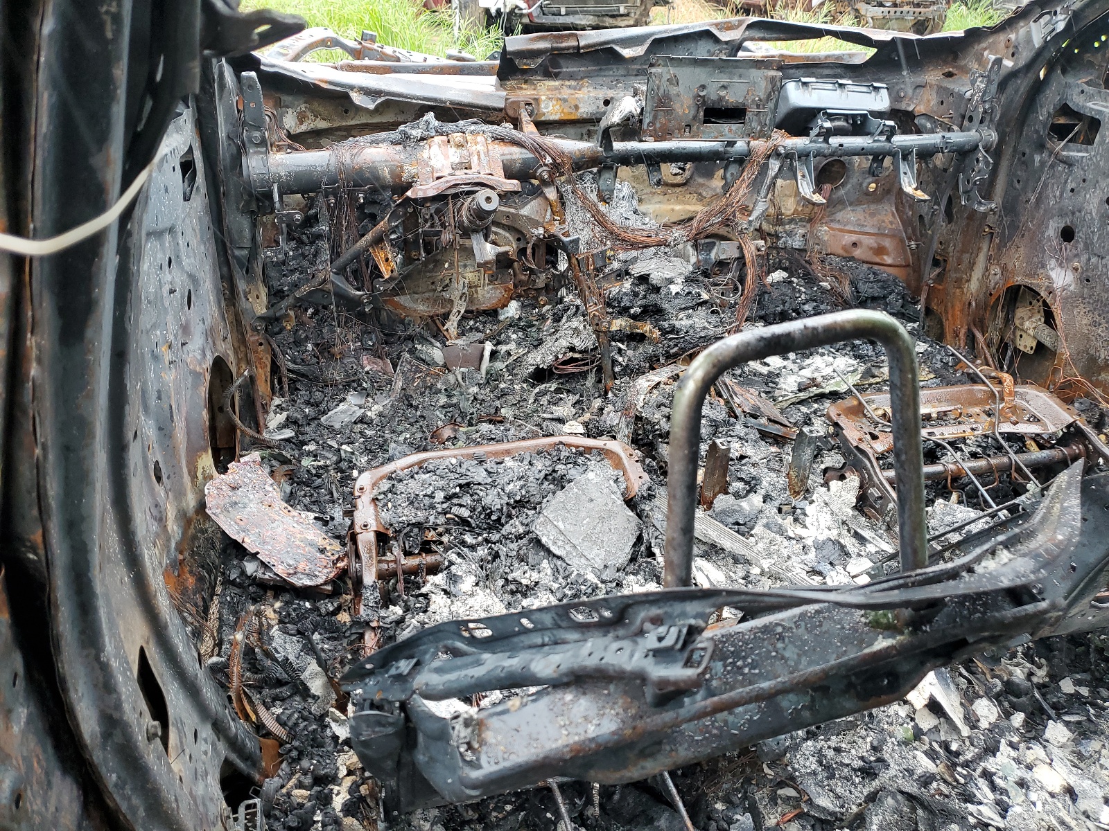 5TDGZRAH1MS515962 2021 Toyota Highlander Xle