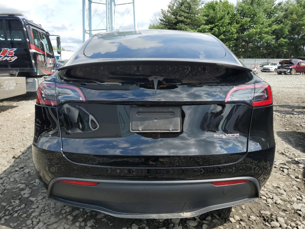 7SAYGDEF1PF866064 Tesla Model Y  6