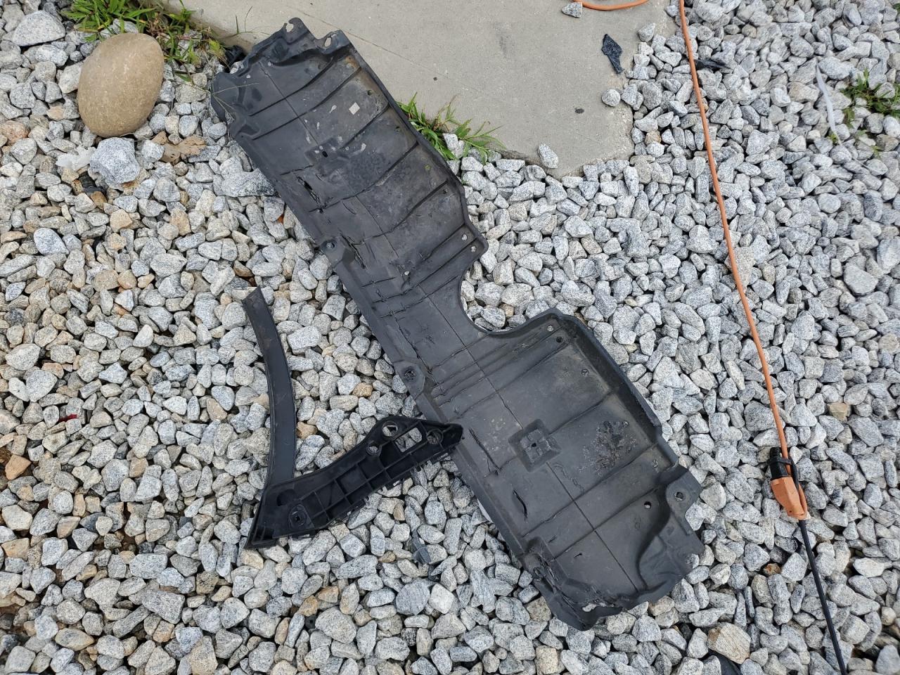 2015 Toyota Rav4 Le VIN: 2T3BFREV7FW325071 Lot: 64035604