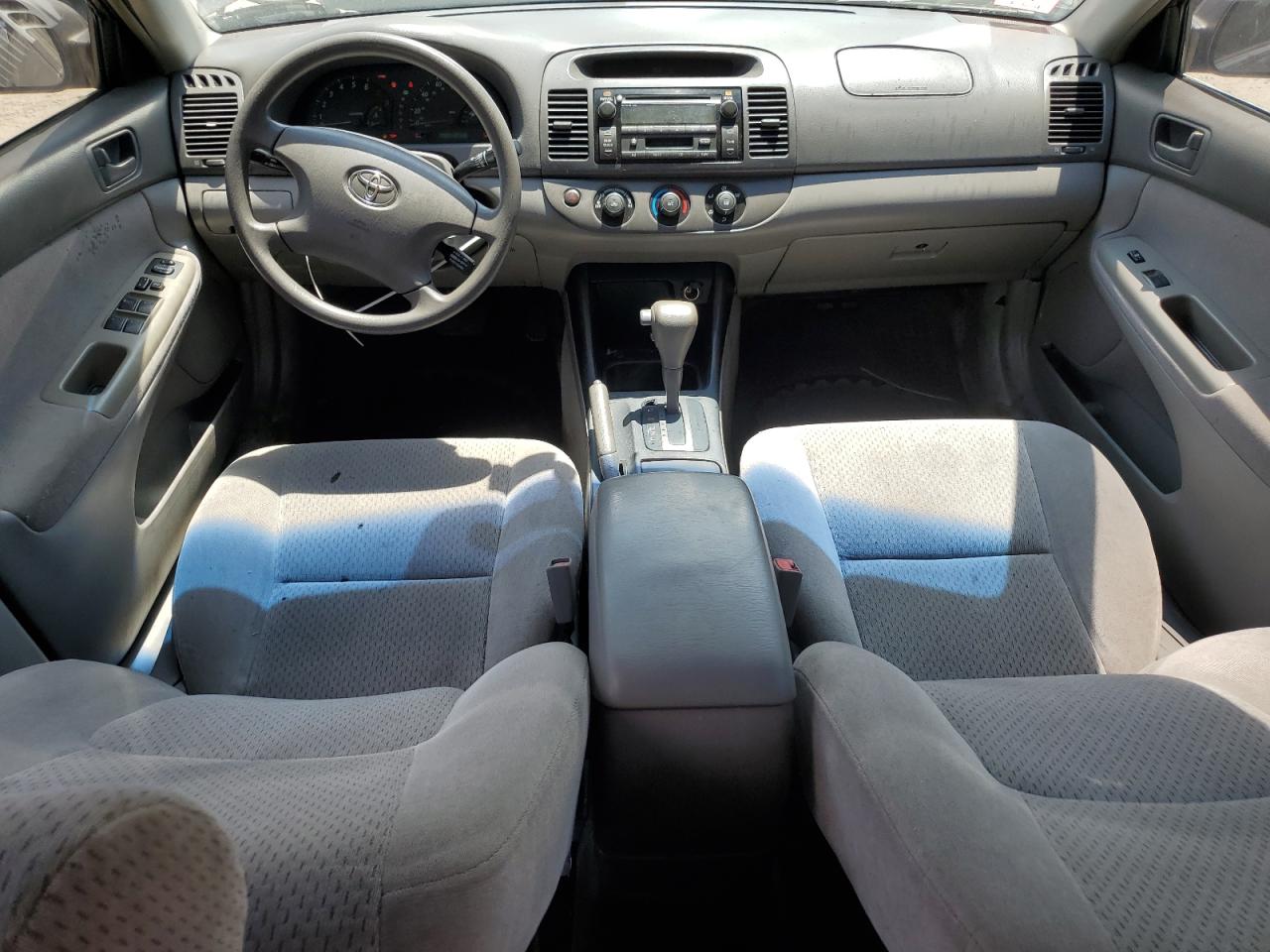 2003 Toyota Camry Le VIN: 4T1BE32K23U738918 Lot: 61702104