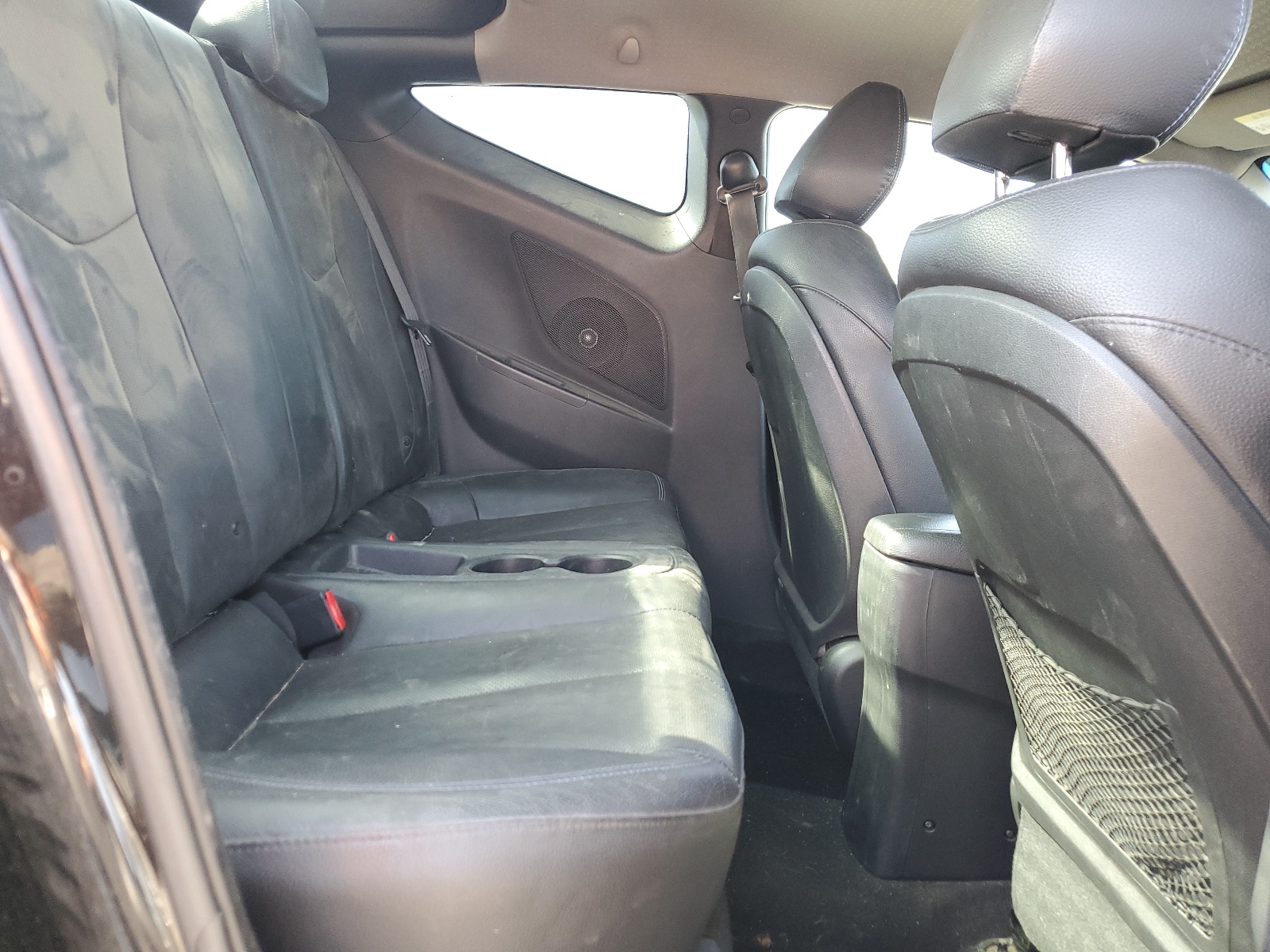 KMHTC6AE7DU135584 2013 Hyundai Veloster Turbo