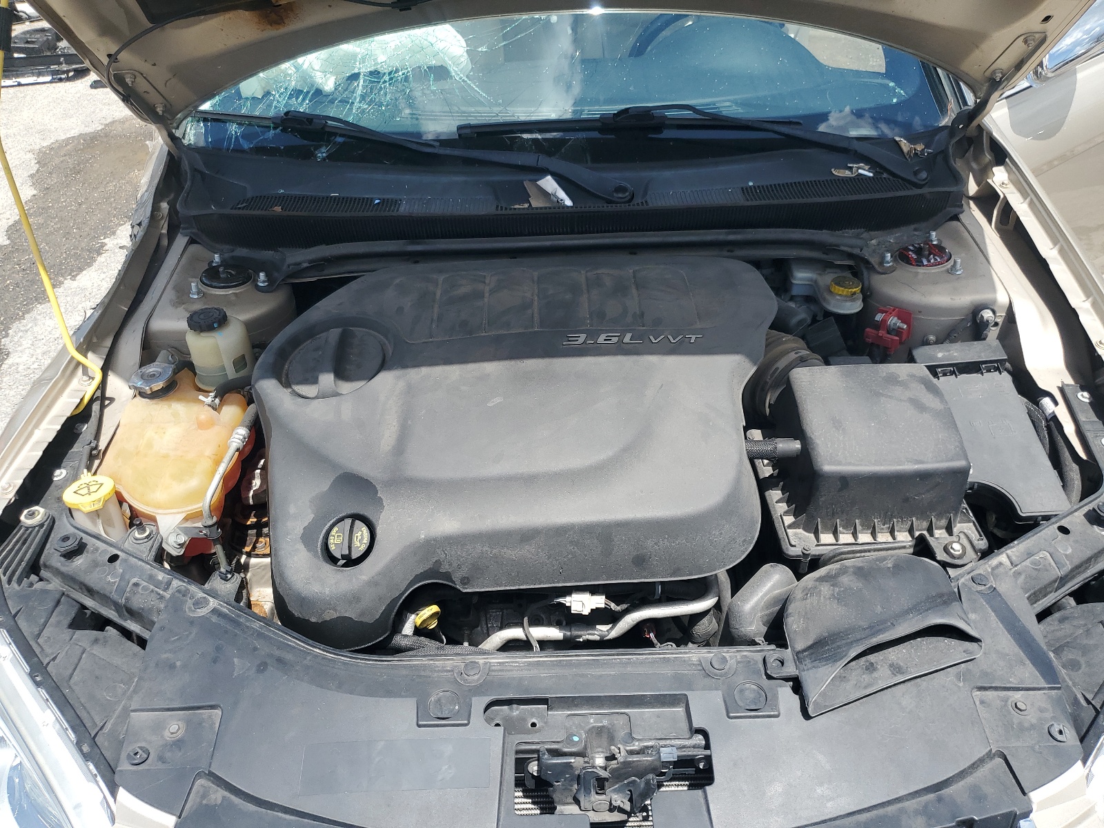 1C3BCBFG2EN135110 2014 Chrysler 200 Limited