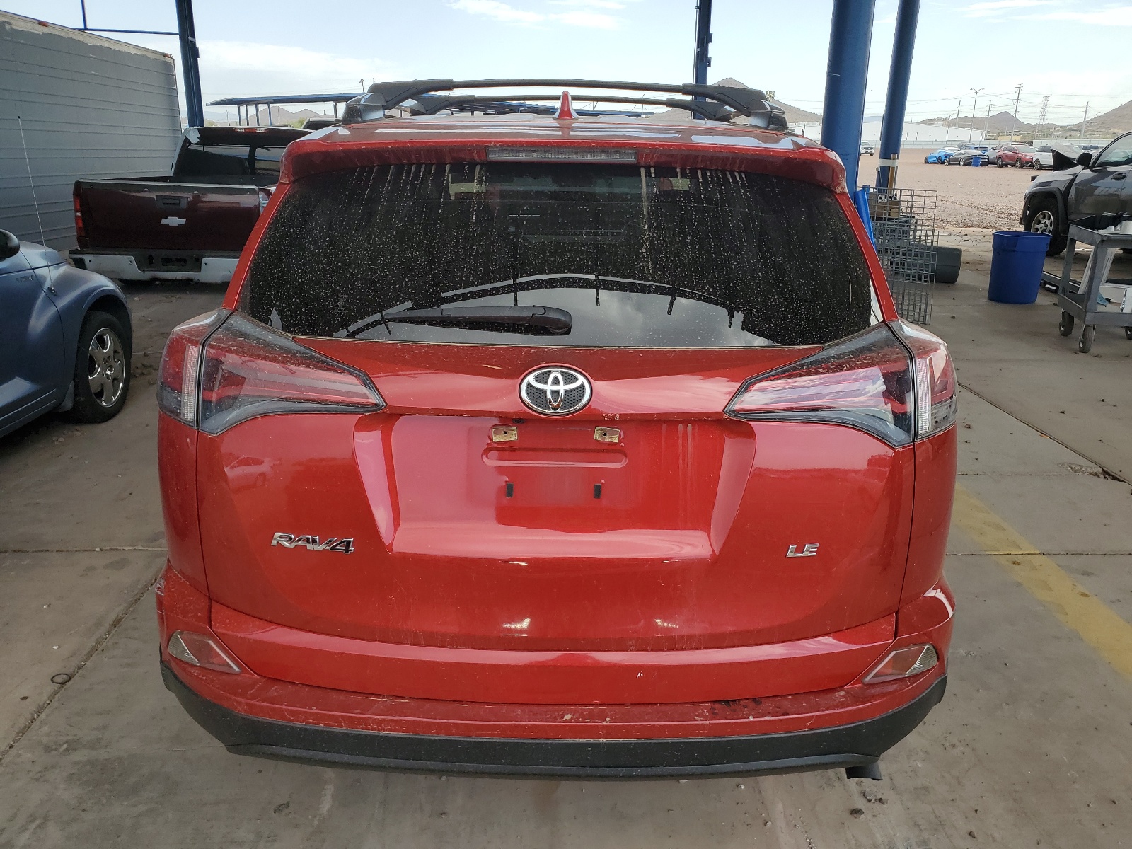 JTMZFREV9HJ118584 2017 Toyota Rav4 Le