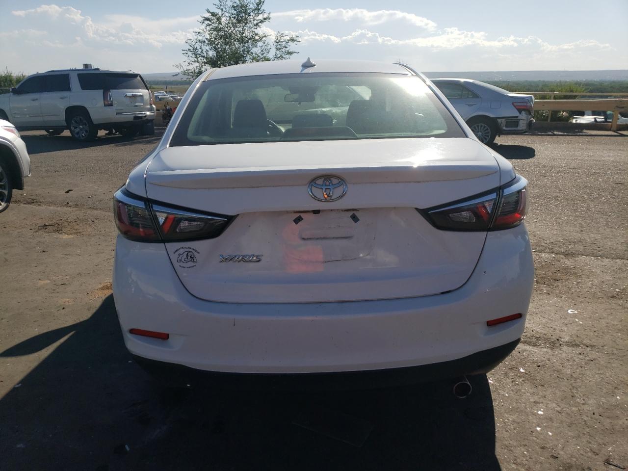 2019 Toyota Yaris L VIN: 3MYDLBYV2KY511935 Lot: 61950194