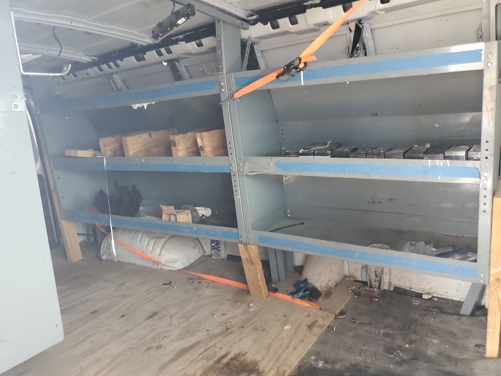 1GCWGBFG8H1347801 2017 Chevrolet Express G2500