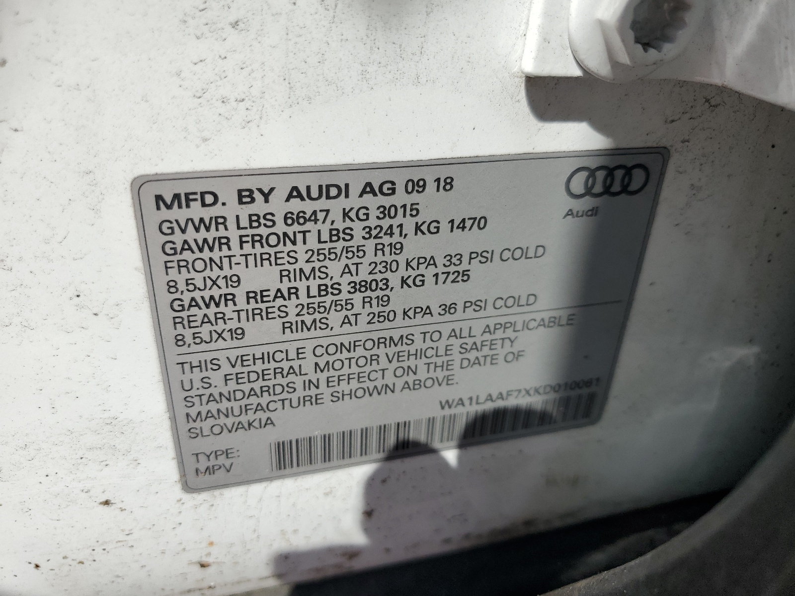 WA1LAAF7XKD010061 2019 Audi Q7 Premium Plus