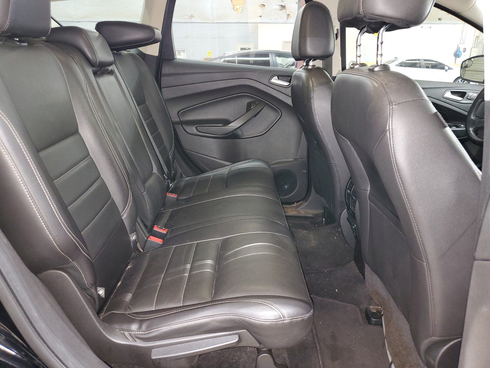 1FMCU9J9XGUC68054 2016 Ford Escape Titanium