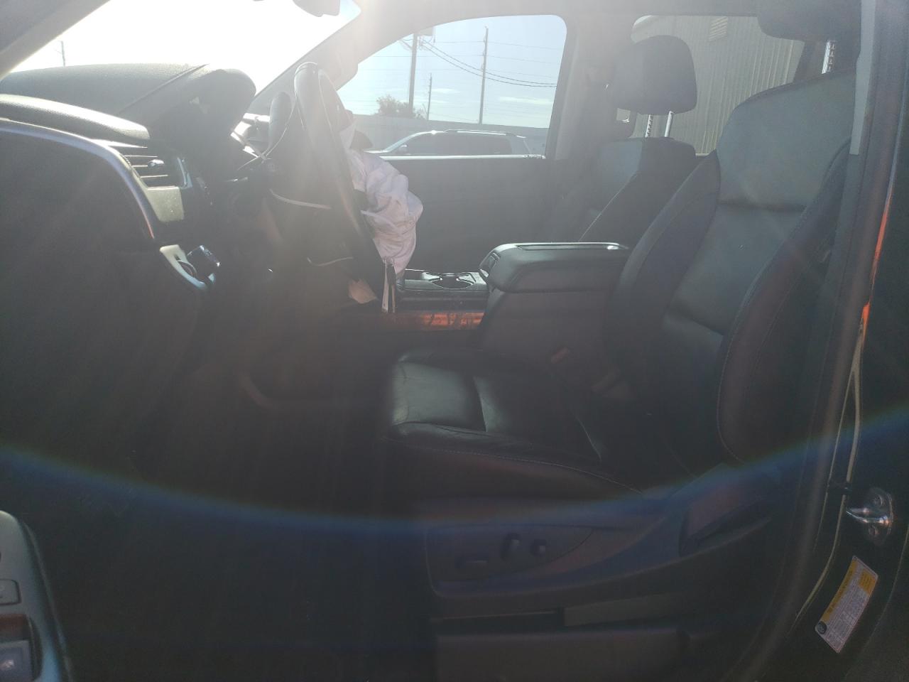 2019 Chevrolet Tahoe C1500 Lt VIN: 1GNSCBKC0KR121281 Lot: 63489724