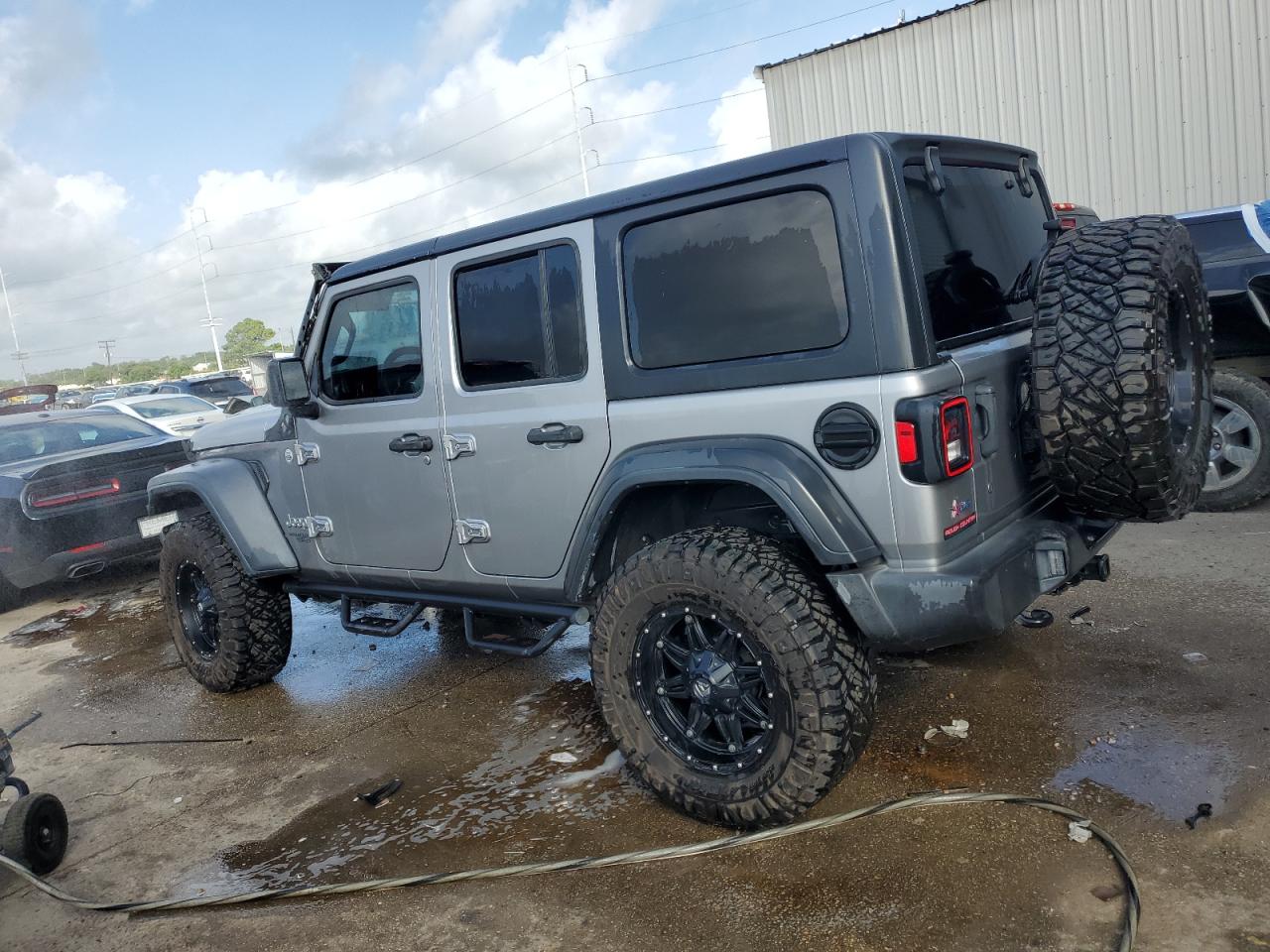 1C4HJXDG2JW172576 2018 JEEP WRANGLER - Image 2