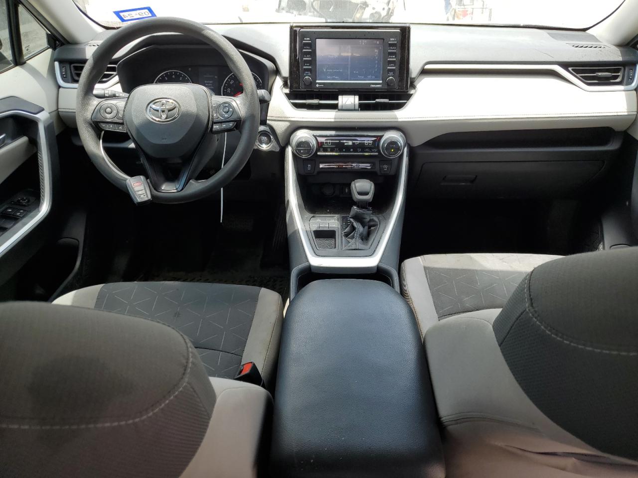 2020 Toyota Rav4 Xle VIN: 2T3W1RFVXLW097514 Lot: 61812034