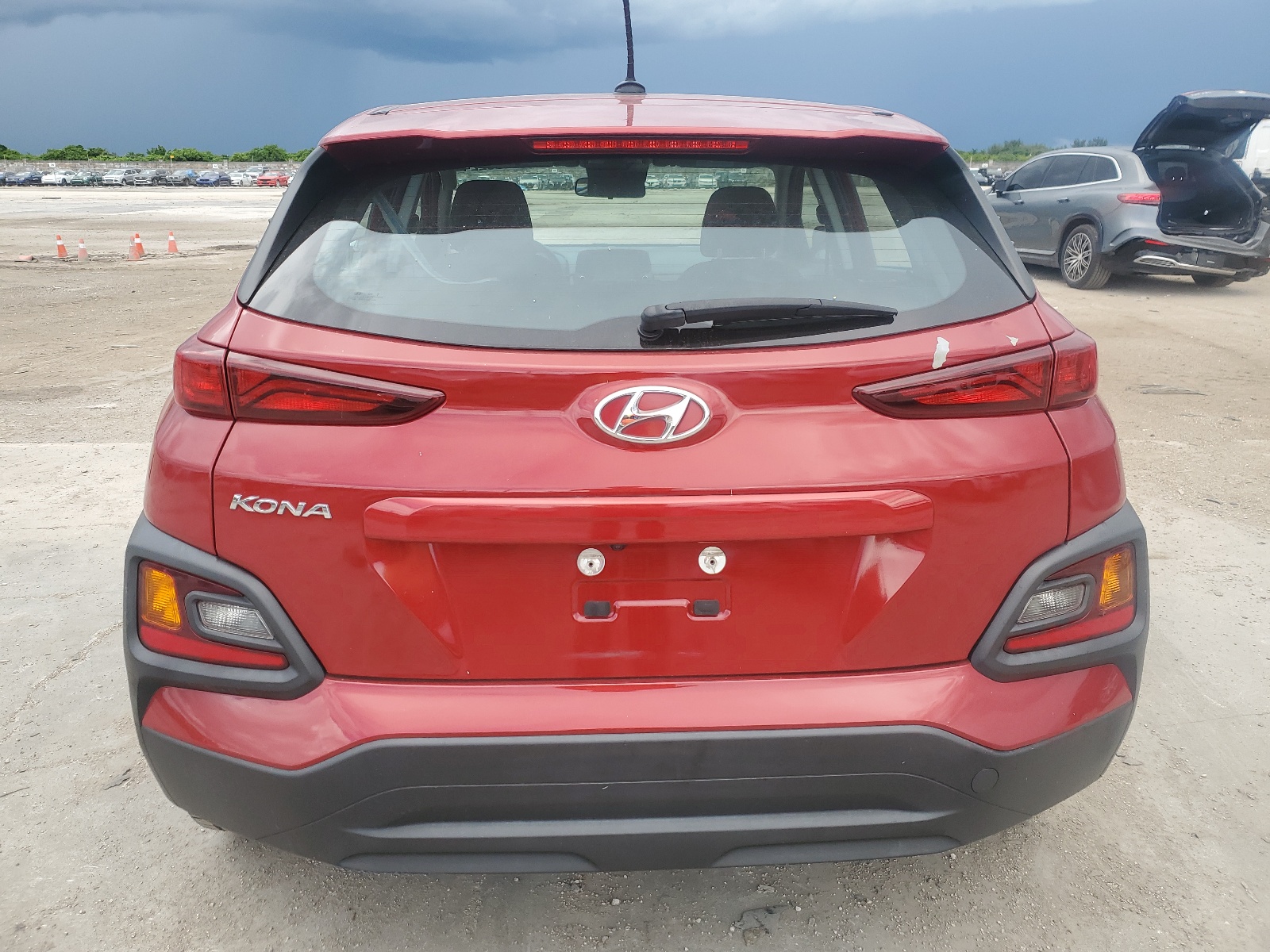 KM8K12AA8MU666722 2021 Hyundai Kona Se