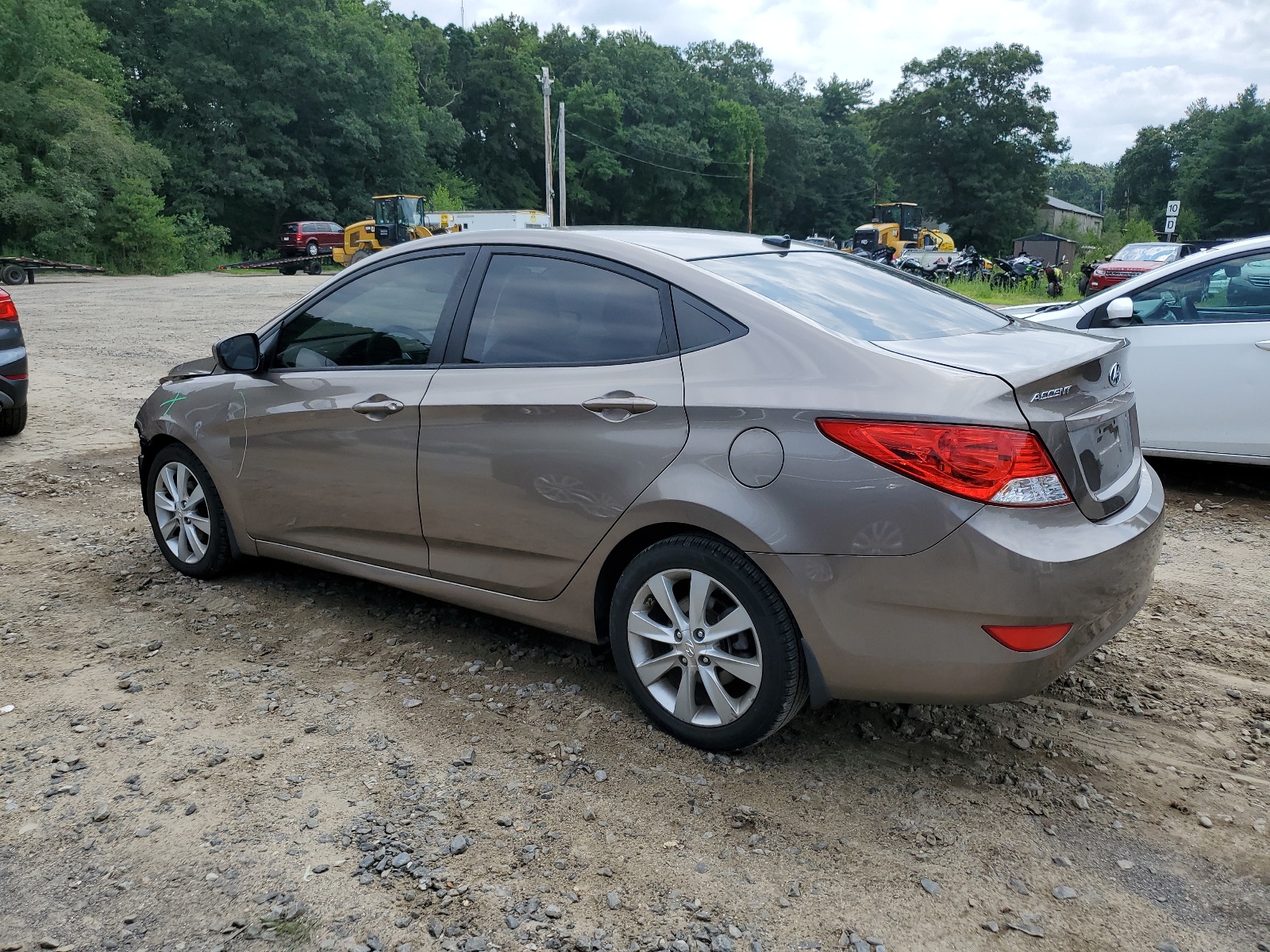 KMHCU4AE6EU738576 2014 Hyundai Accent Gls