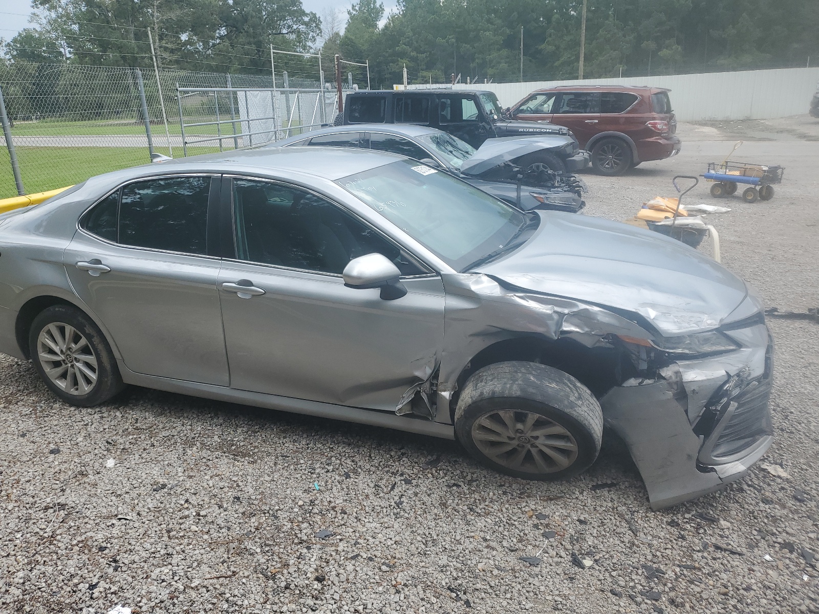 2022 Toyota Camry Le vin: 4T1C11AK4NU659310