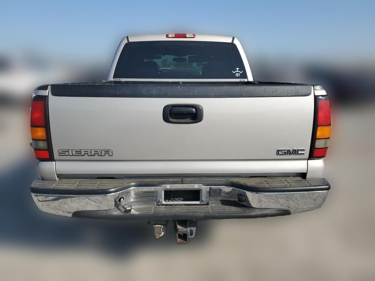 2005 GMC New Sierra C1500 VIN: 2GTEC13T551189295 Lot: 64886424