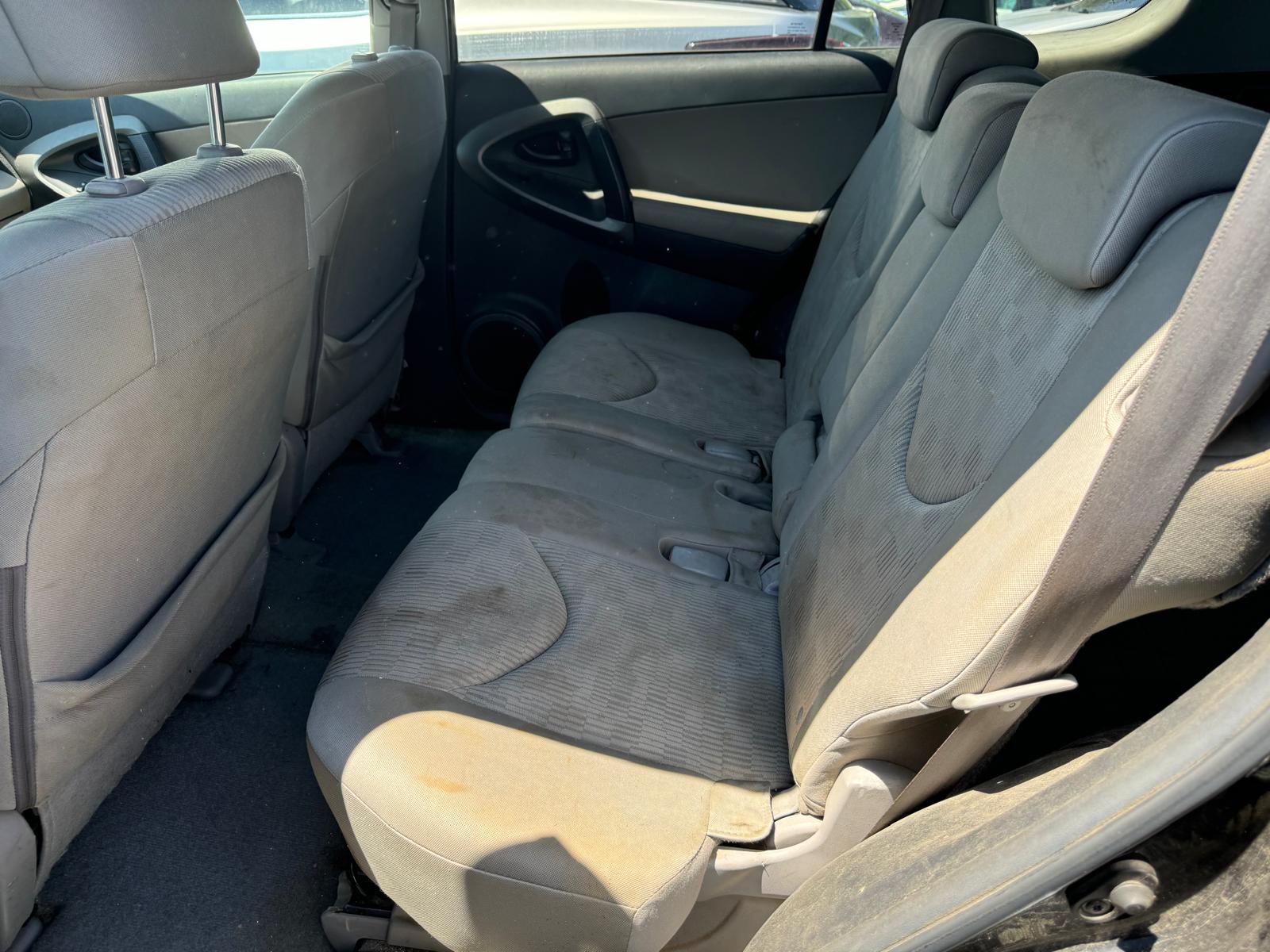 2T3BF4DV8AW050565 2010 Toyota Rav4