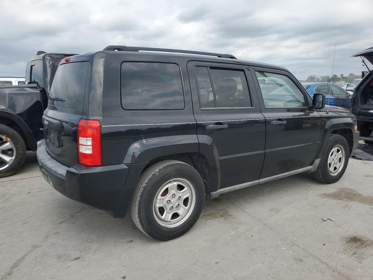 2010 Jeep Liberty (Patriot) - Image 3