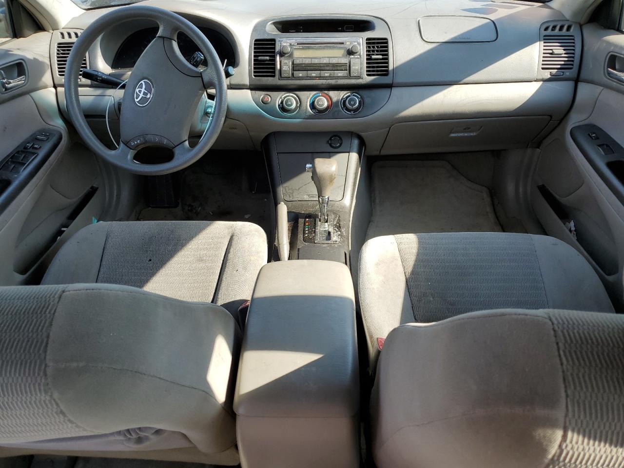 2005 Toyota Camry Le VIN: 4T1BE32K85U976288 Lot: 61989454