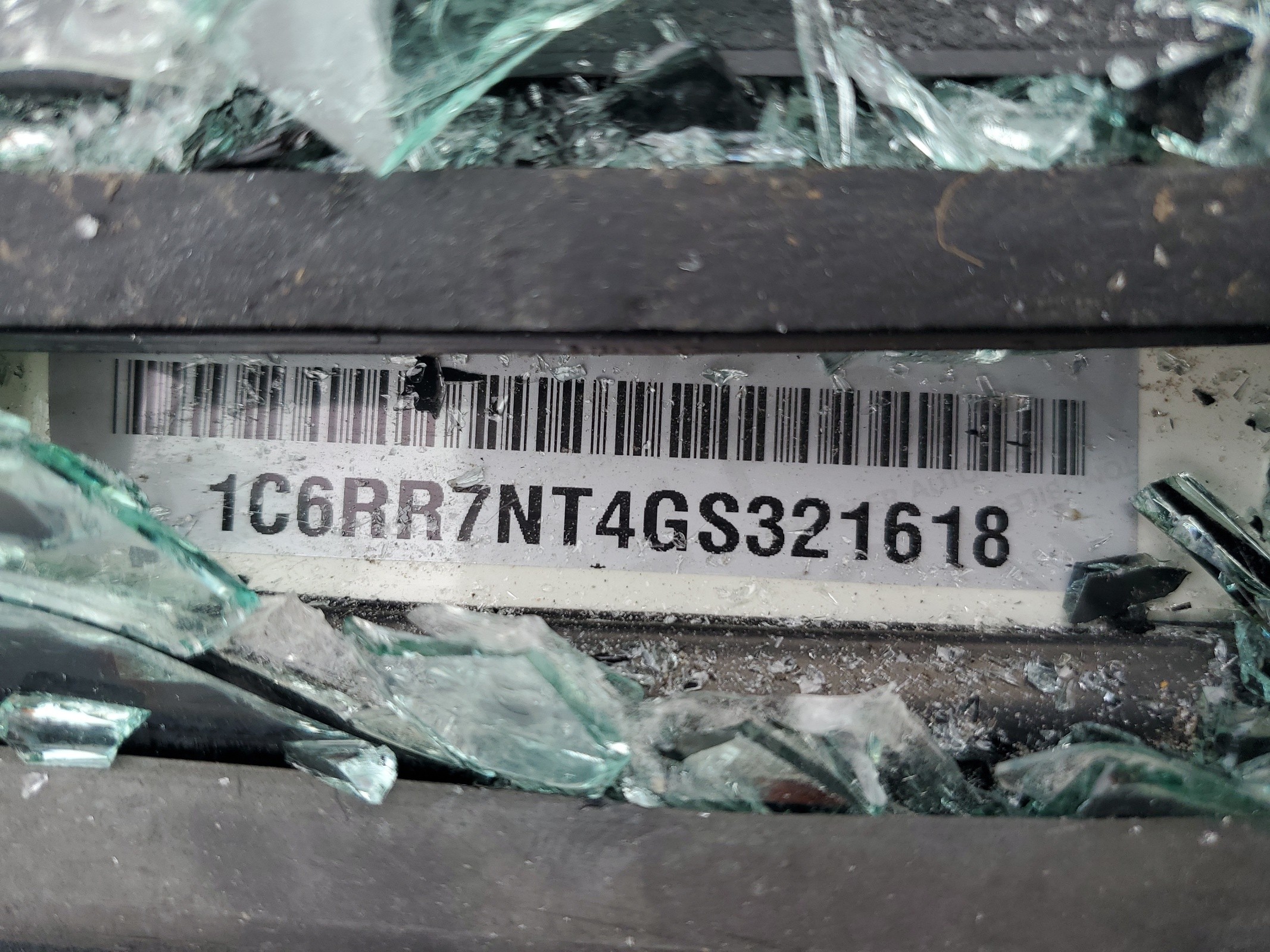 1C6RR7NT4GS321618 2016 Ram 1500 Laramie