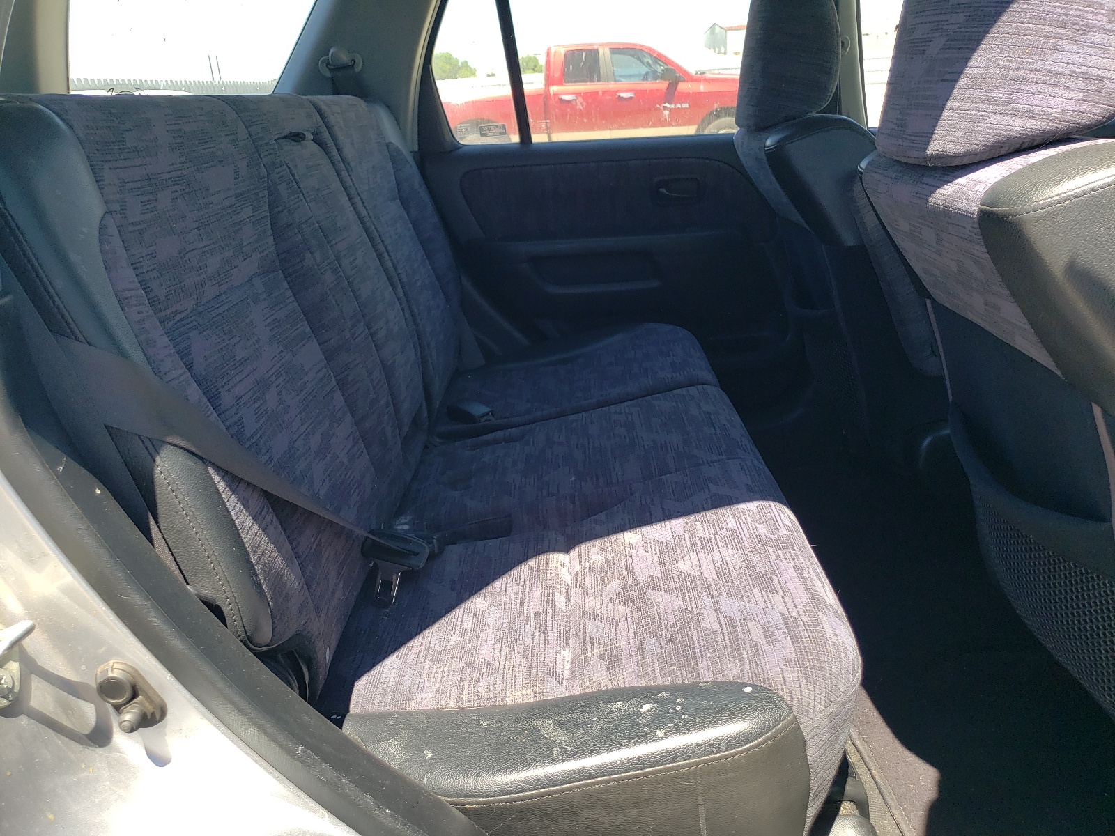 JHLRD68474C021750 2004 Honda Cr-V Lx