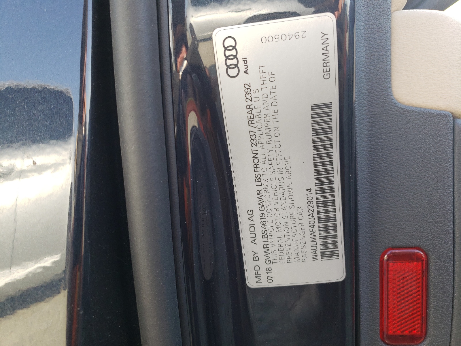 WAULMAF40JA229014 2018 Audi A4 Premium Plus