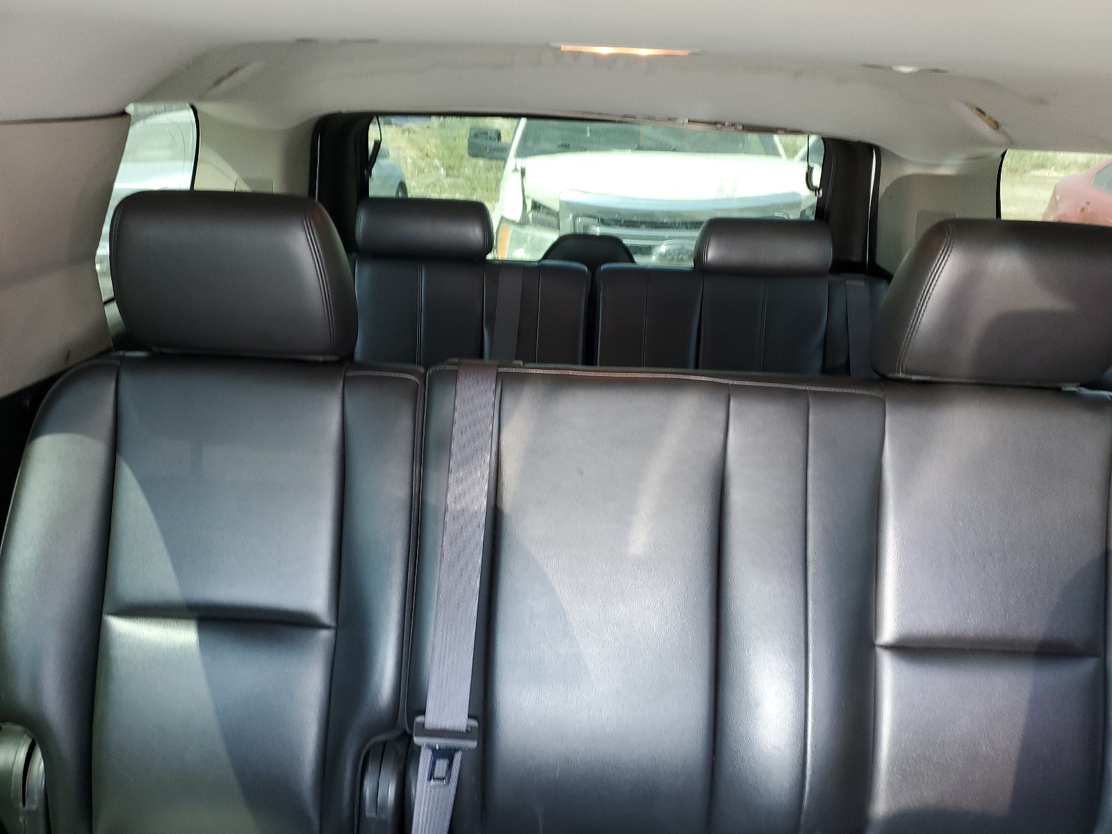 1GNSK2E04BR372812 2011 Chevrolet Tahoe Special