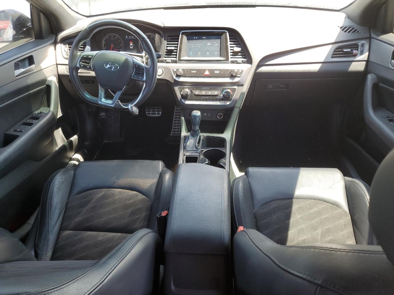 2018 Hyundai Sonata Sport VIN: 5NPE34AF7JH660354 Lot: 63224824