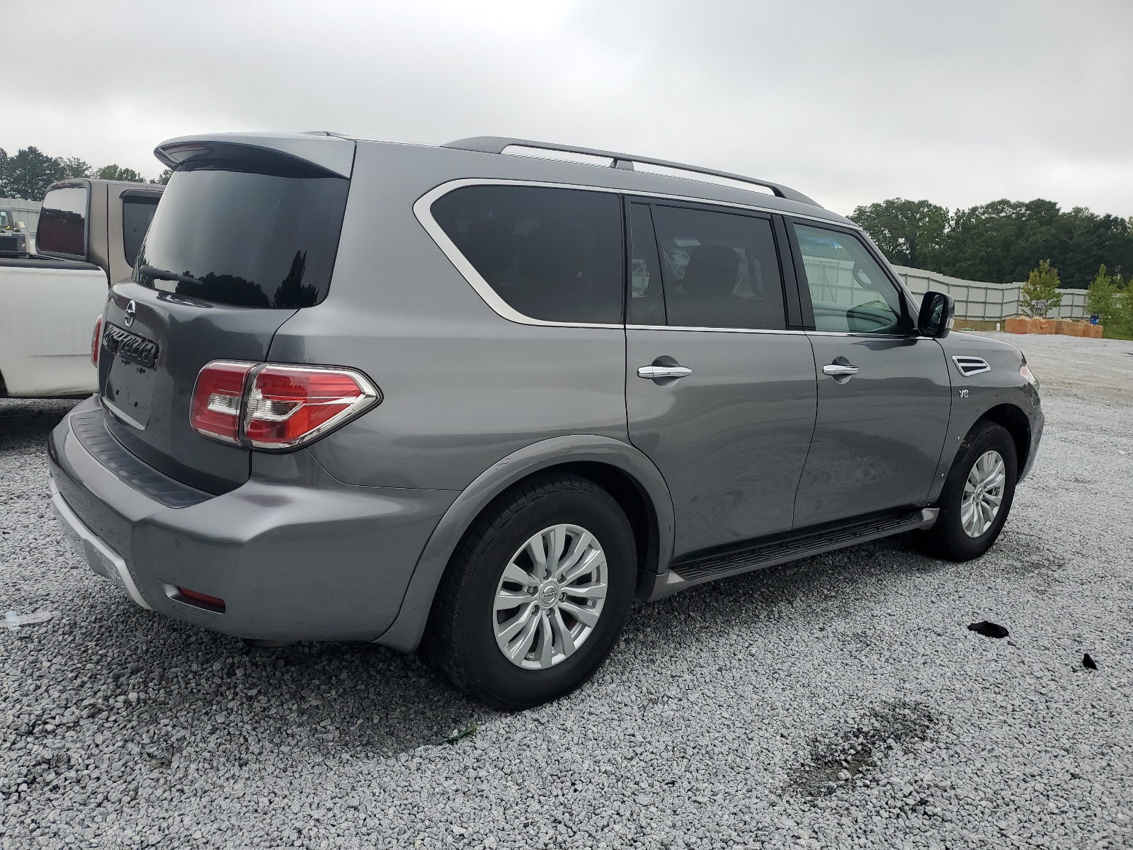 2017 Nissan Armada Sv vin: JN8AY2ND1H9008110