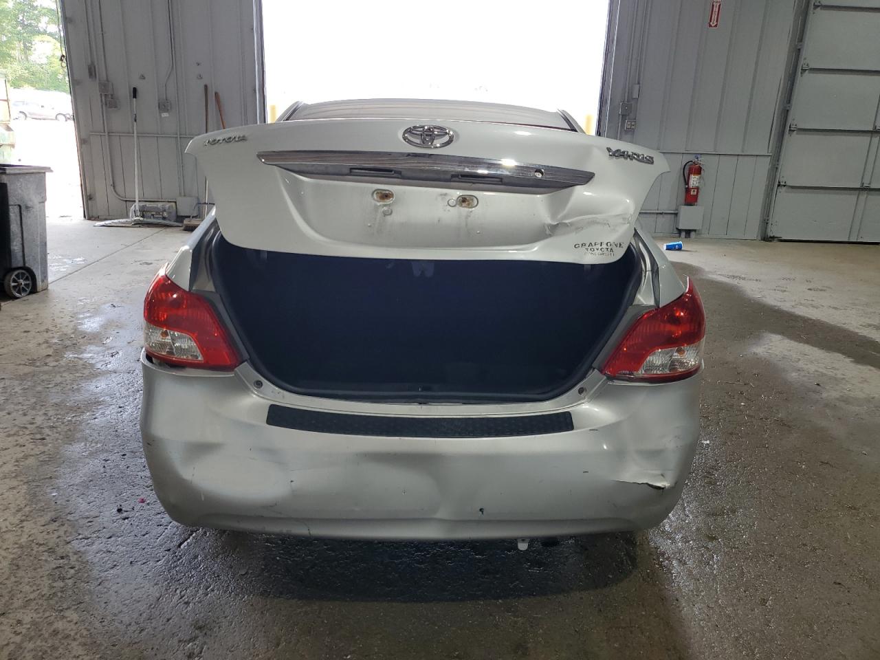 JTDBT4K33A1362270 2010 Toyota Yaris