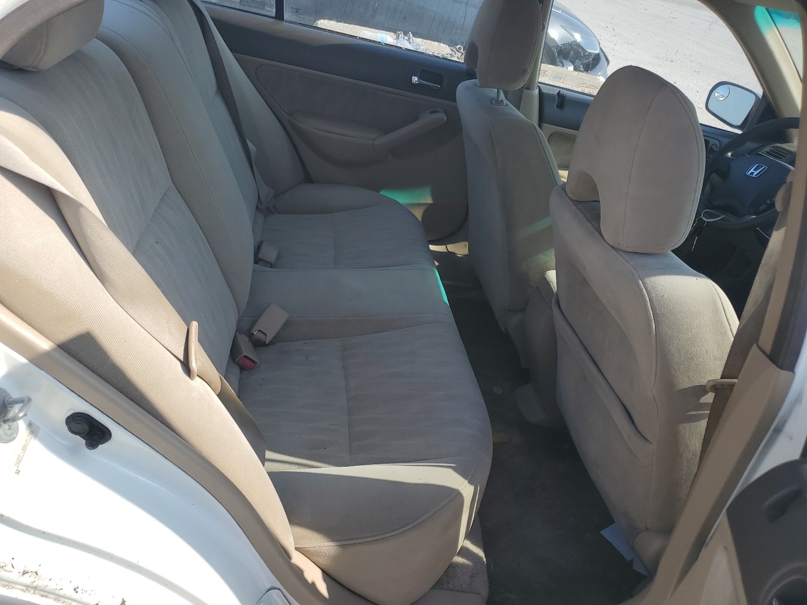 2HGES16584H512746 2004 Honda Civic Lx