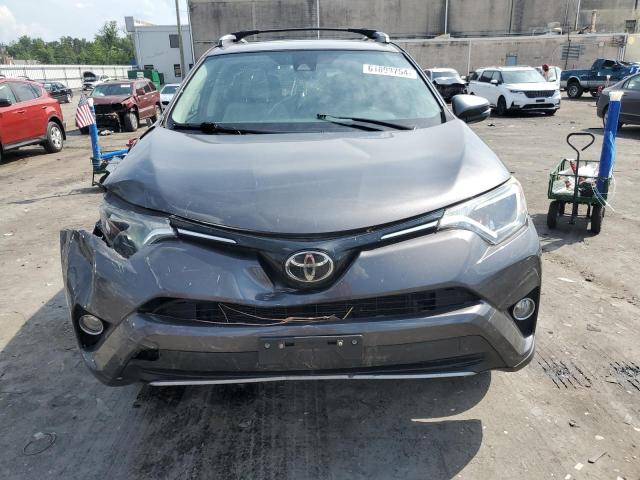 2T3RFREVXHW678390 | 2017 Toyota rav4 xle