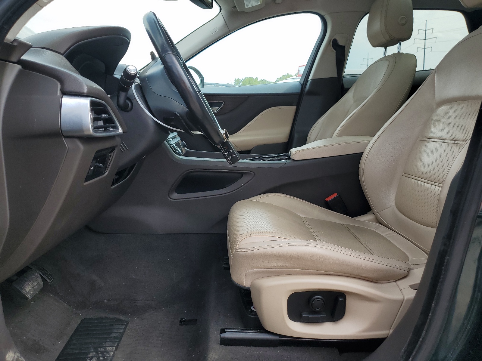 SADCK2BV4HA498581 2017 Jaguar F-Pace Prestige