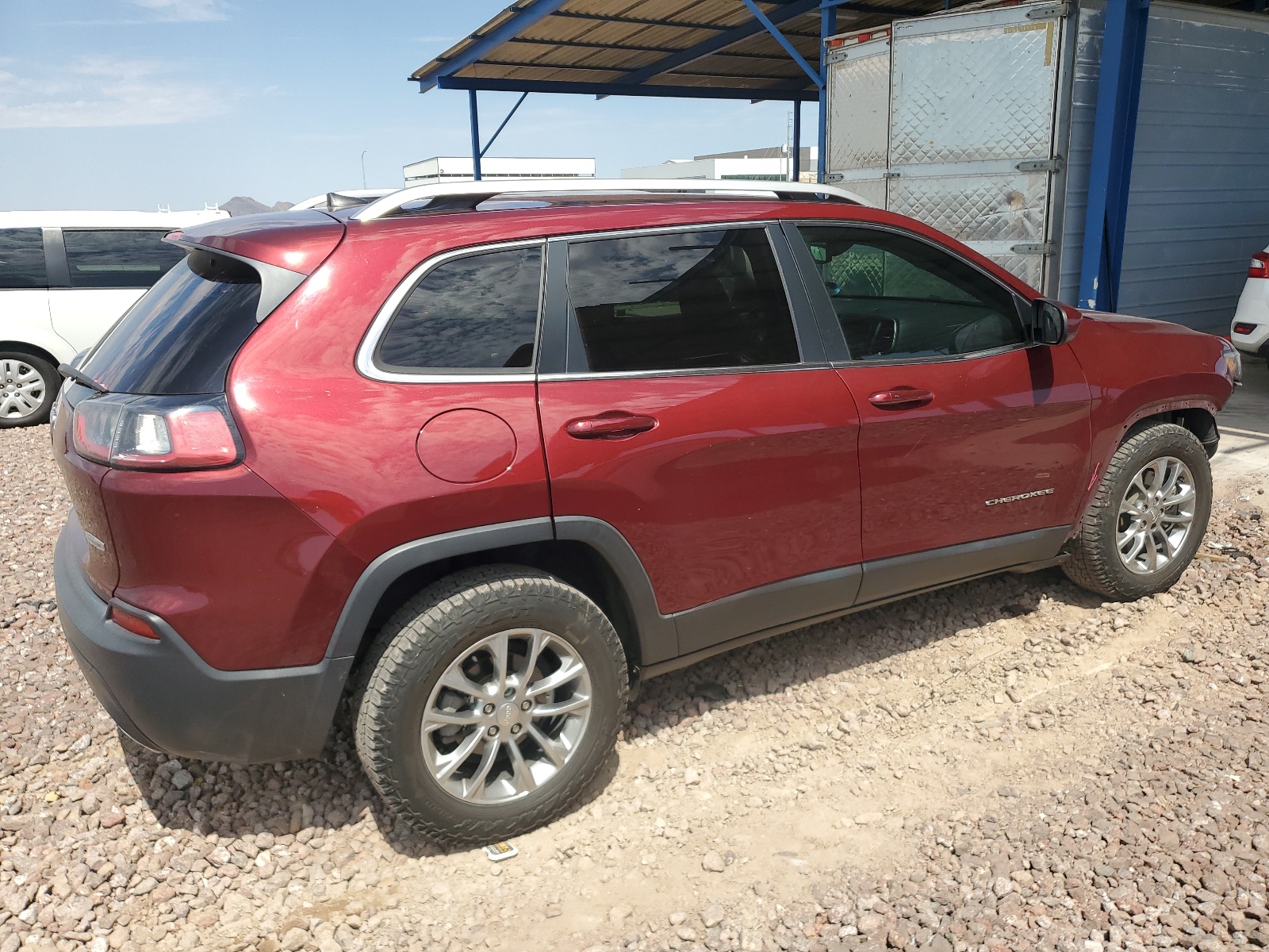 1C4PJLLN6KD226222 2019 Jeep Cherokee Latitude Plus