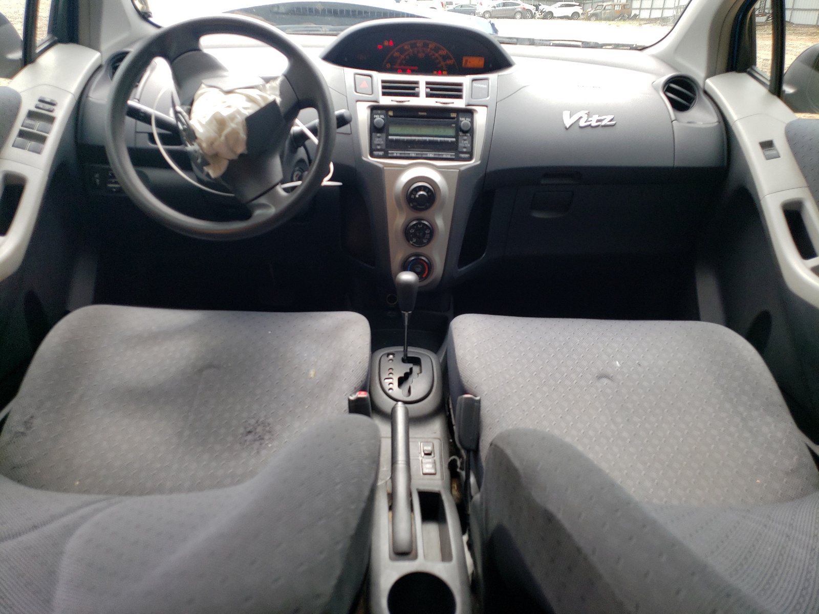 JTDKT4K30A5294518 2010 Toyota Yaris