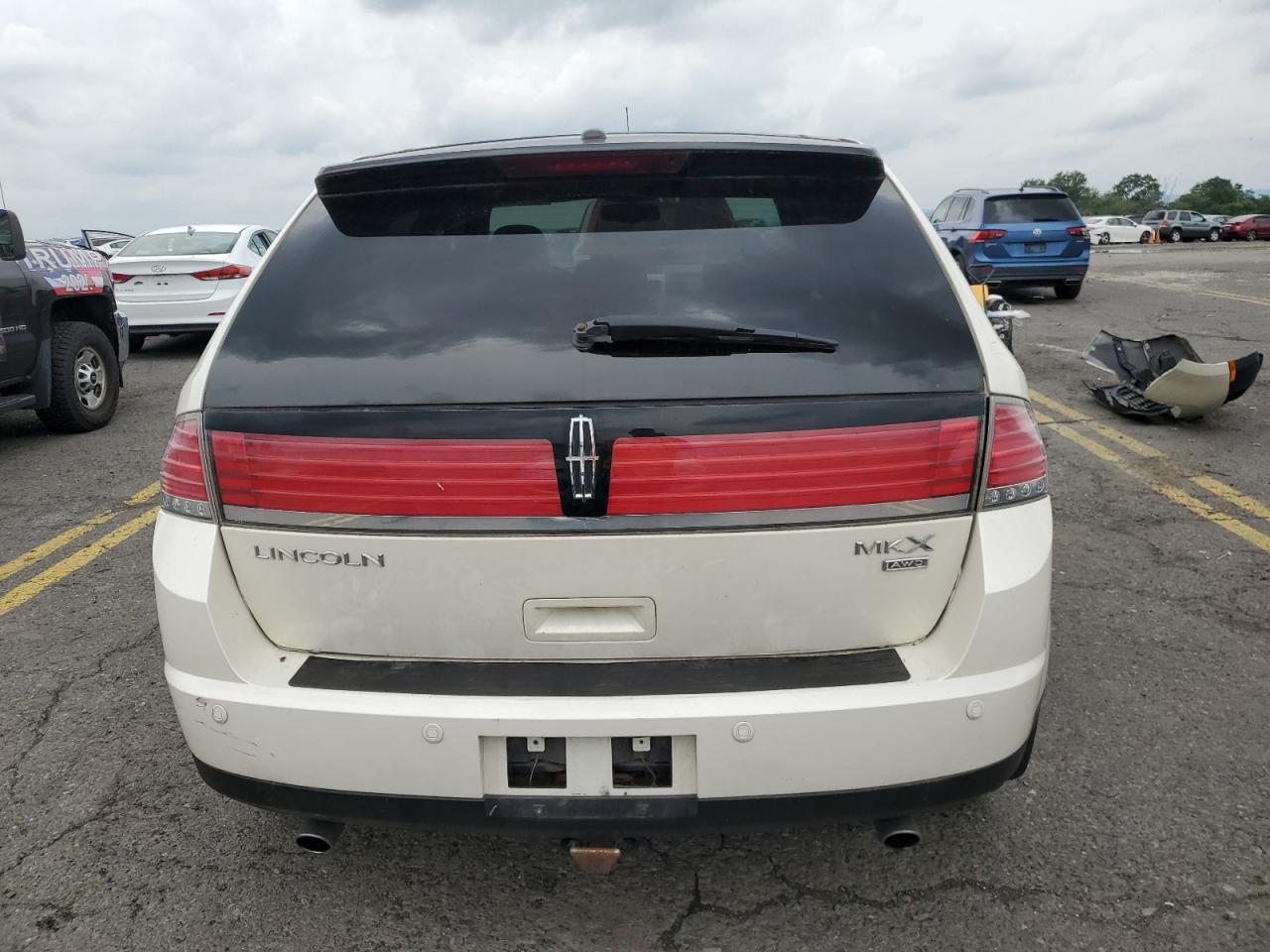 2008 Lincoln Mkx VIN: 2LMDU88C18BJ16112 Lot: 63860034