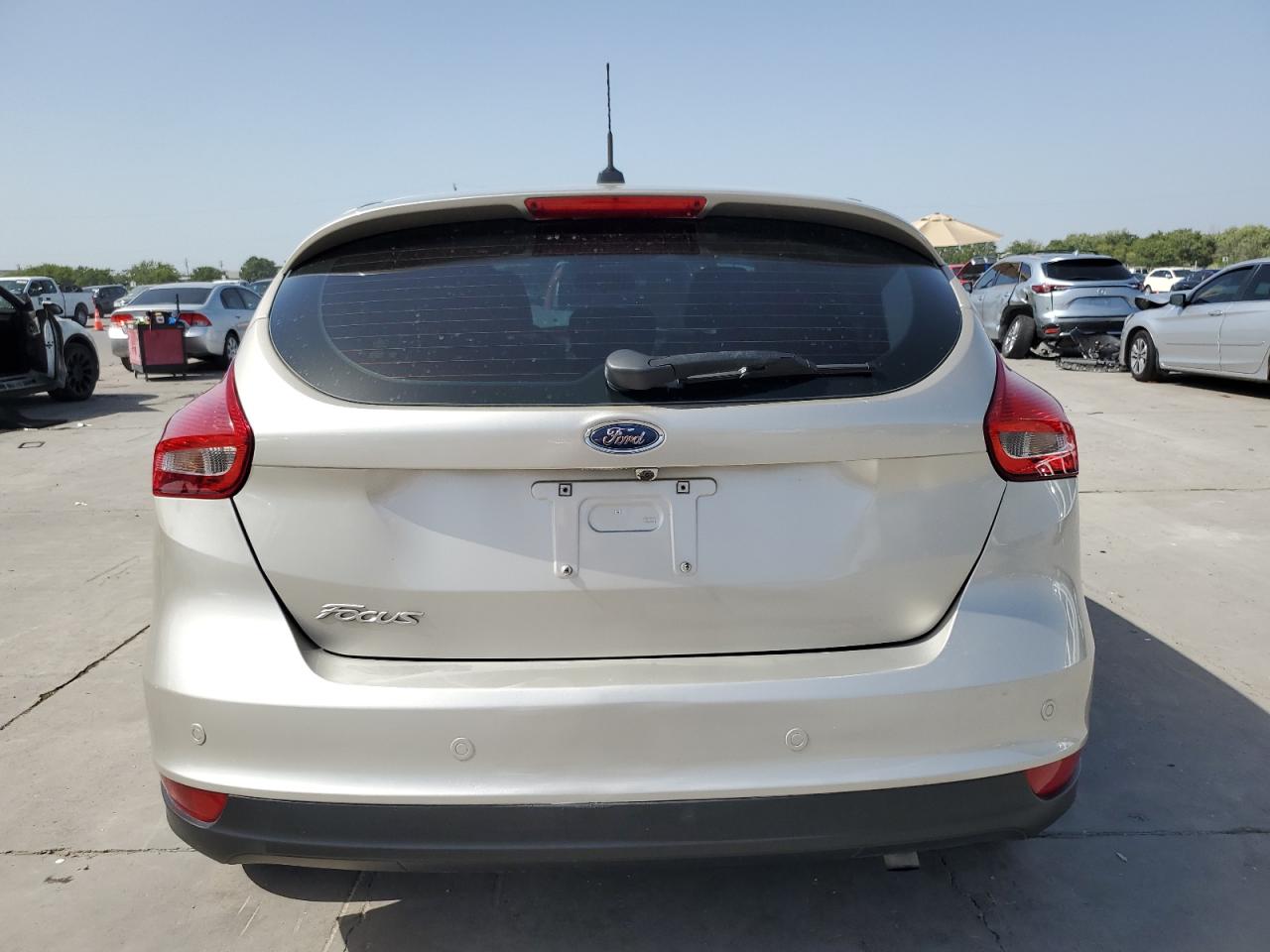 2017 Ford Focus Sel VIN: 1FADP3M22HL262550 Lot: 65213254