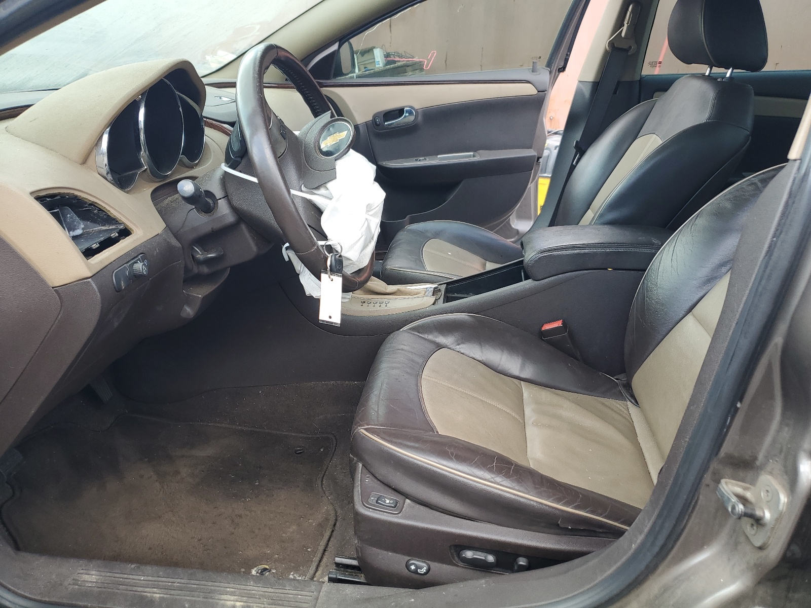 1G1ZE5E73AF202950 2010 Chevrolet Malibu Ltz