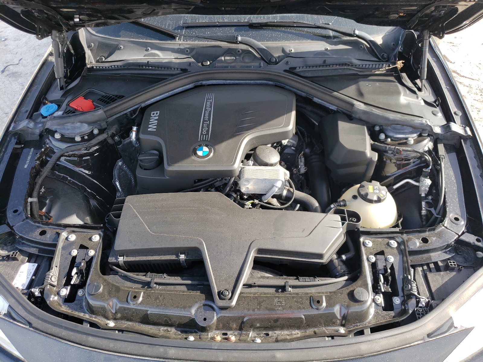 WBA8A3C58JK763718 2018 BMW 320 Xi