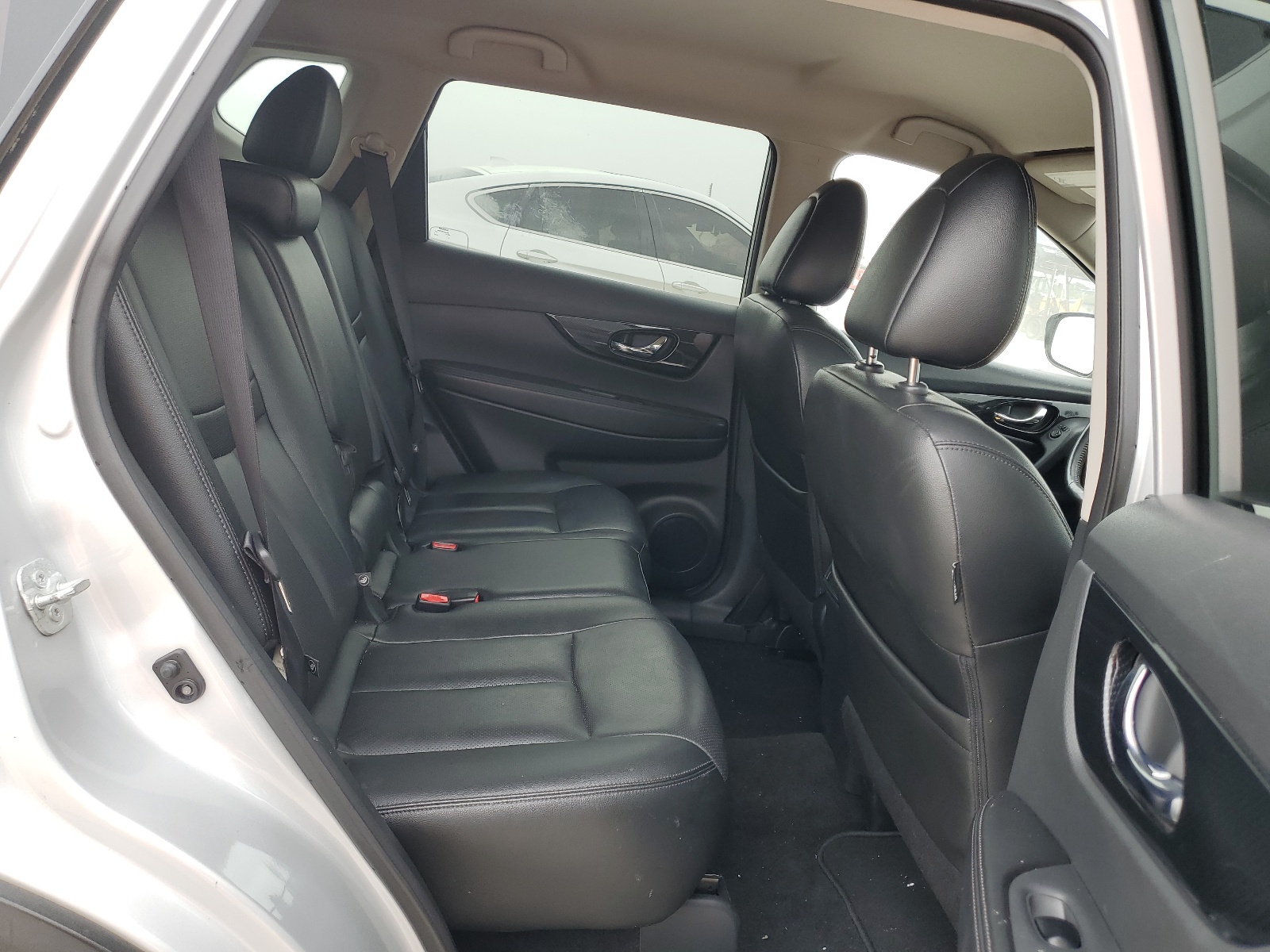 5N1AT2MT3JC799585 2018 Nissan Rogue S