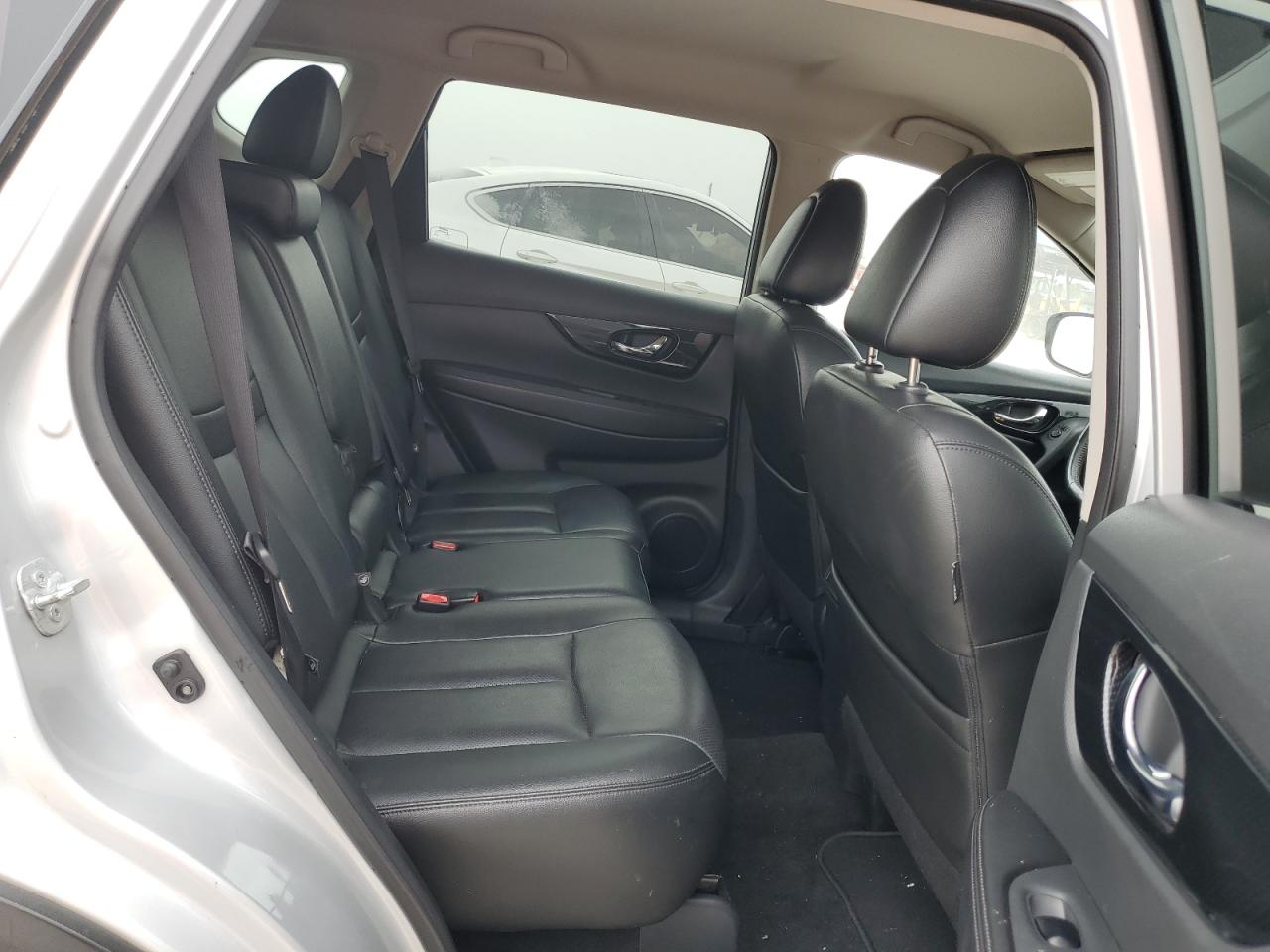 2018 Nissan Rogue S VIN: 5N1AT2MT3JC799585 Lot: 61314094