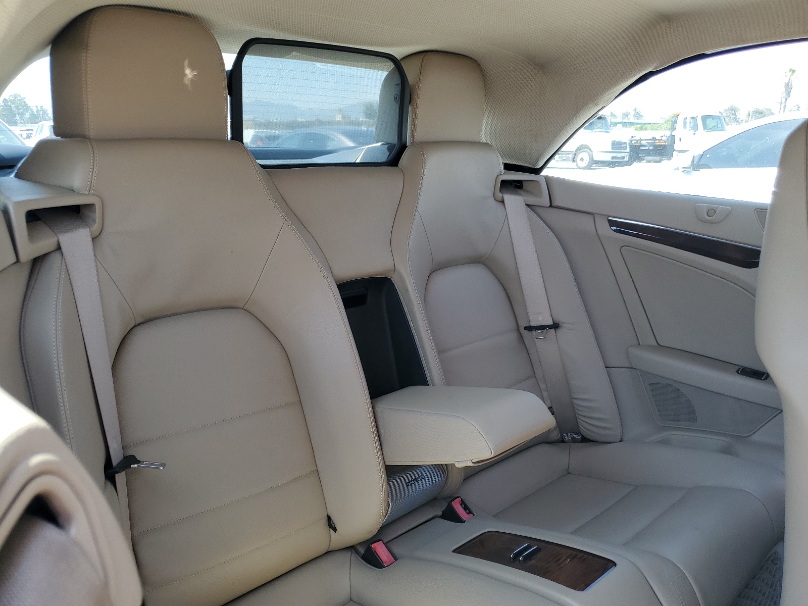 WDDKK7DF6CF166850 2012 Mercedes-Benz E 550