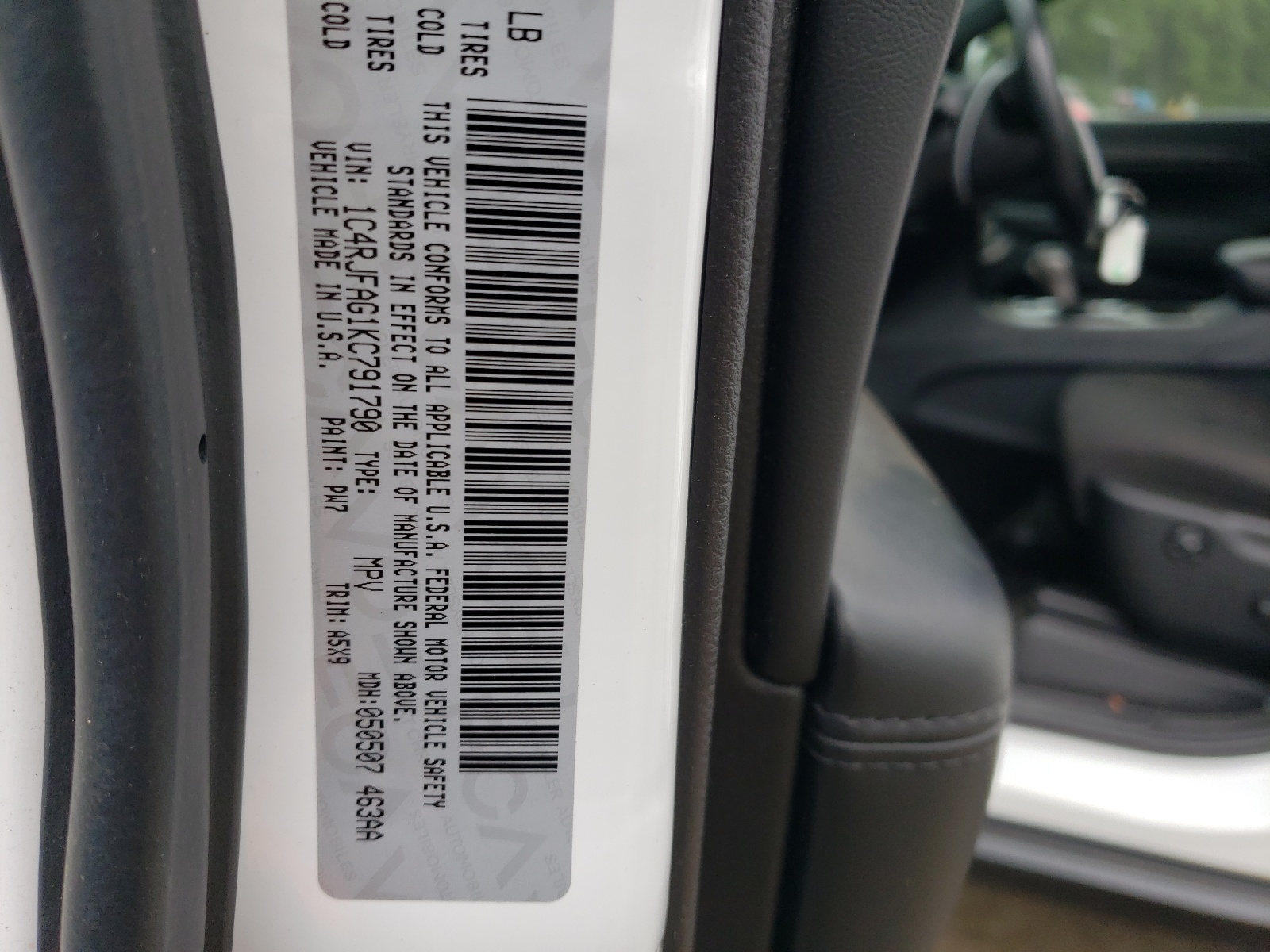 1C4RJFAG1KC791790 2019 Jeep Grand Cherokee Laredo