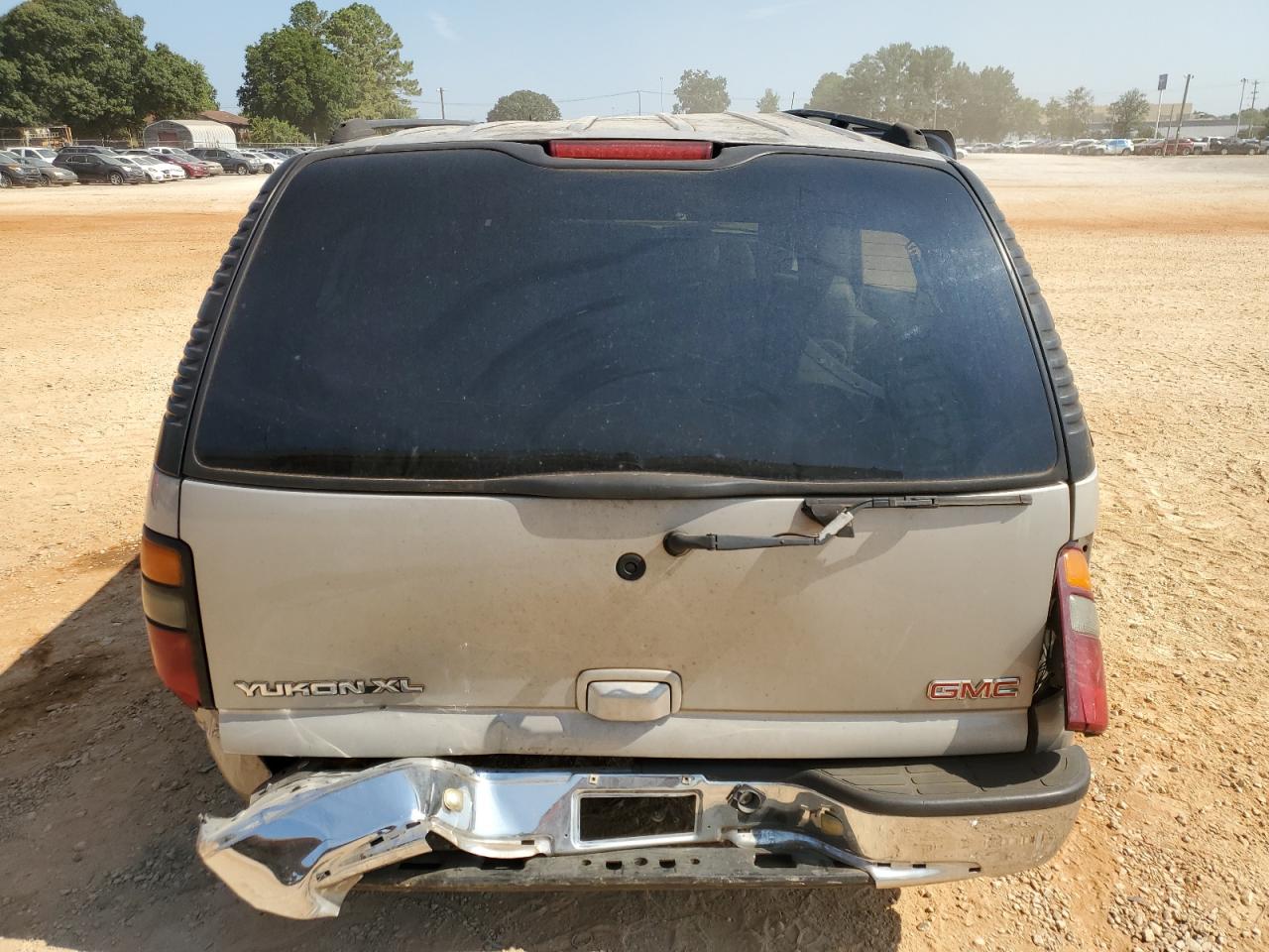 2005 GMC Yukon - Image 6