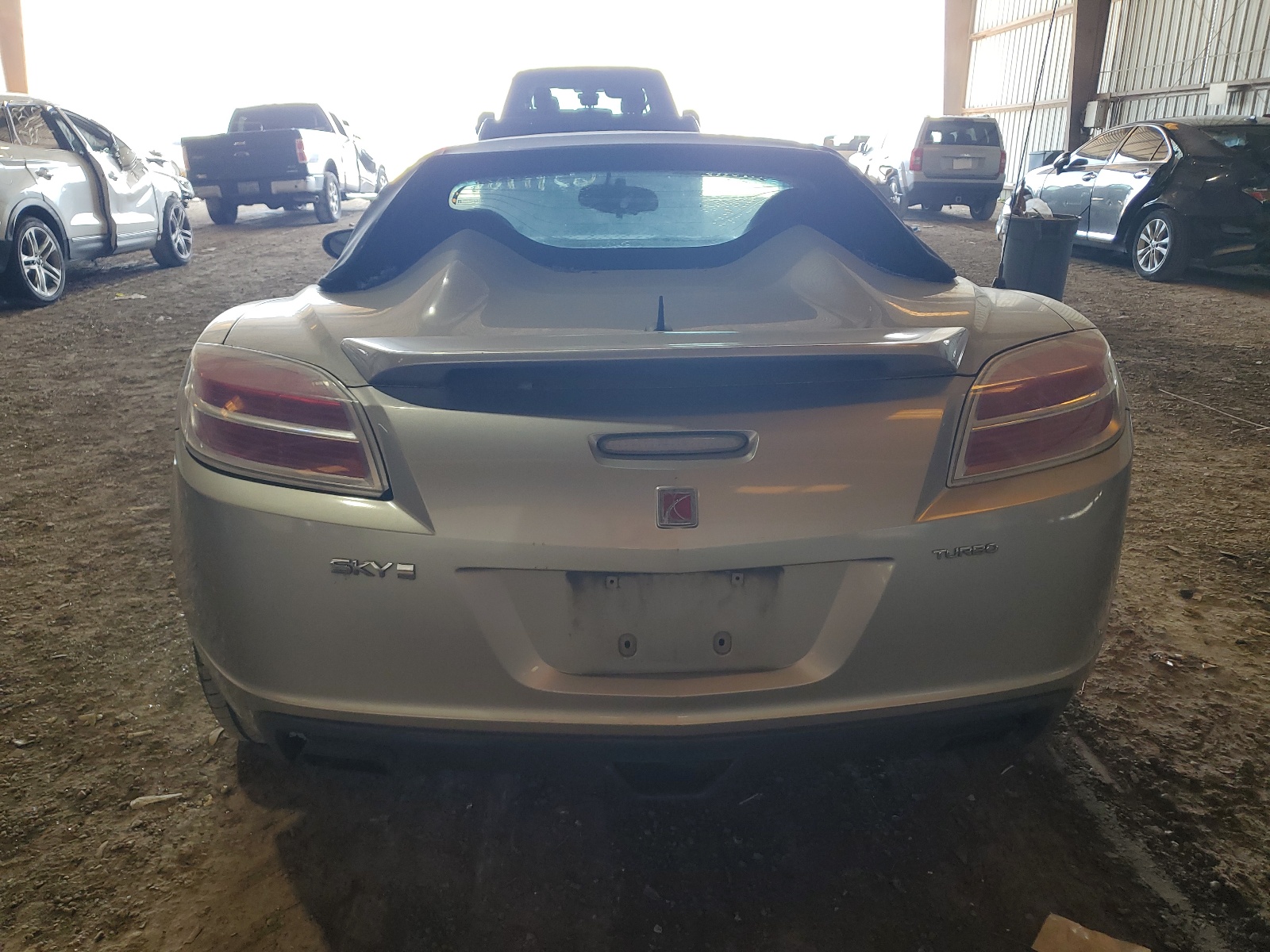 1G8MF35X18Y126866 2008 Saturn Sky Redline