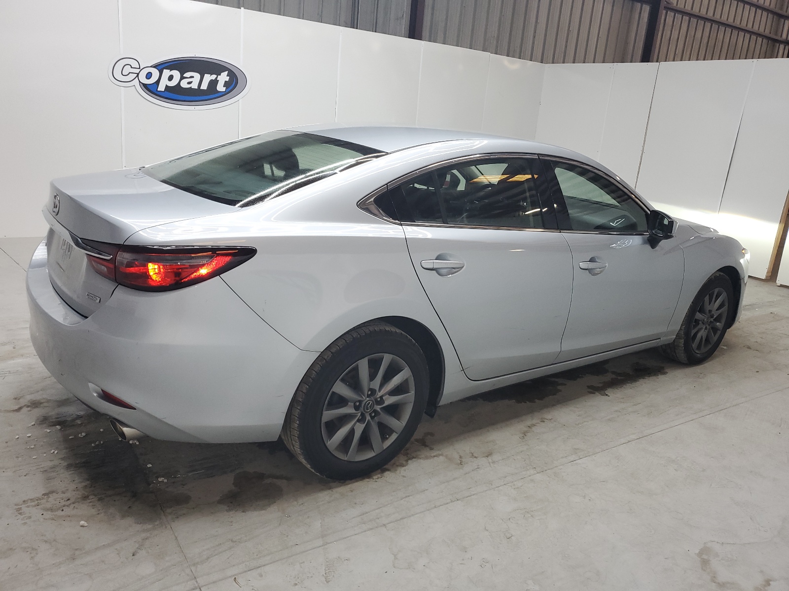 2018 Mazda 6 Sport vin: JM1GL1UM4J1325724