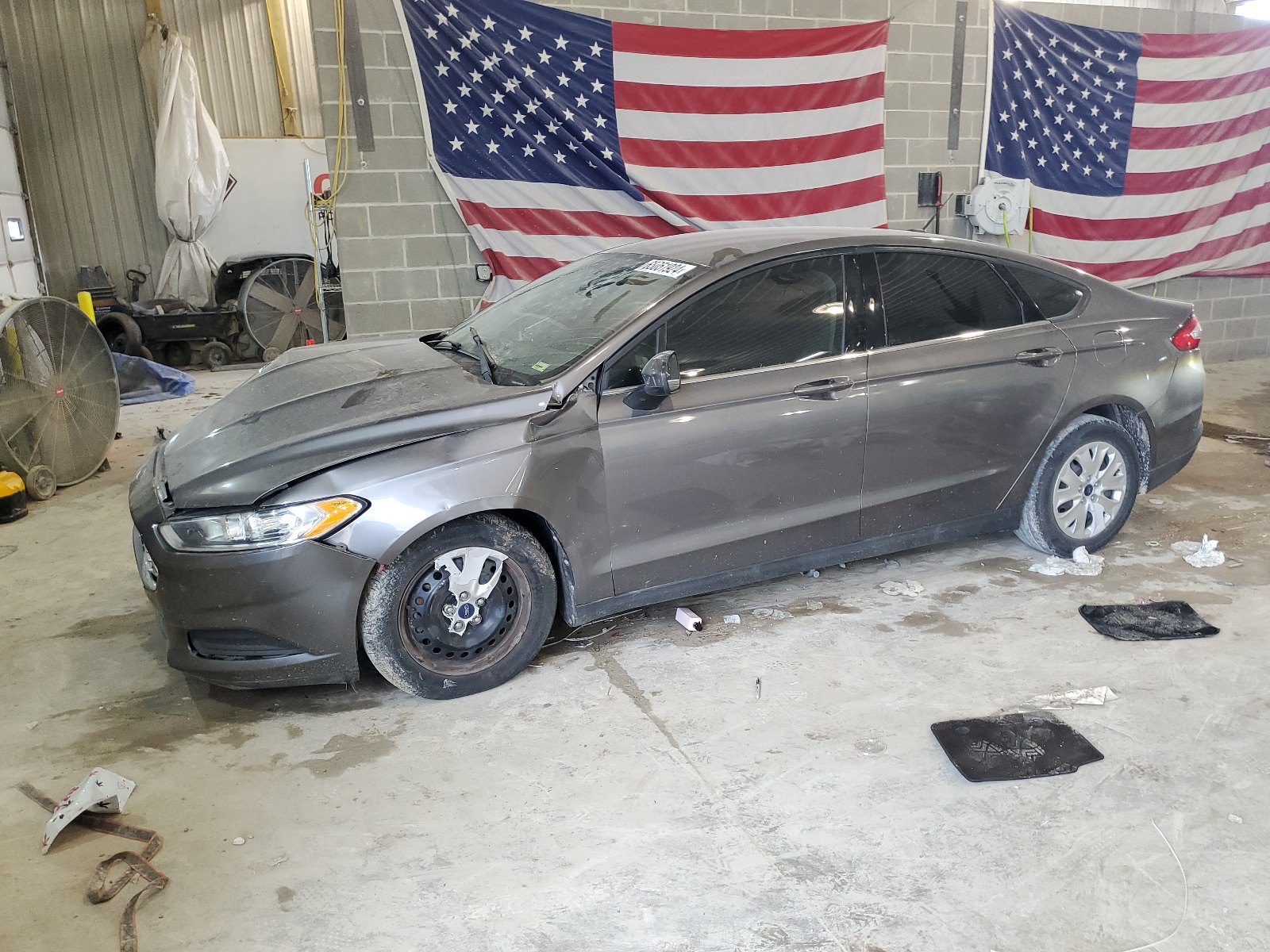 2013 Ford Fusion S vin: 3FA6P0G71DR296585