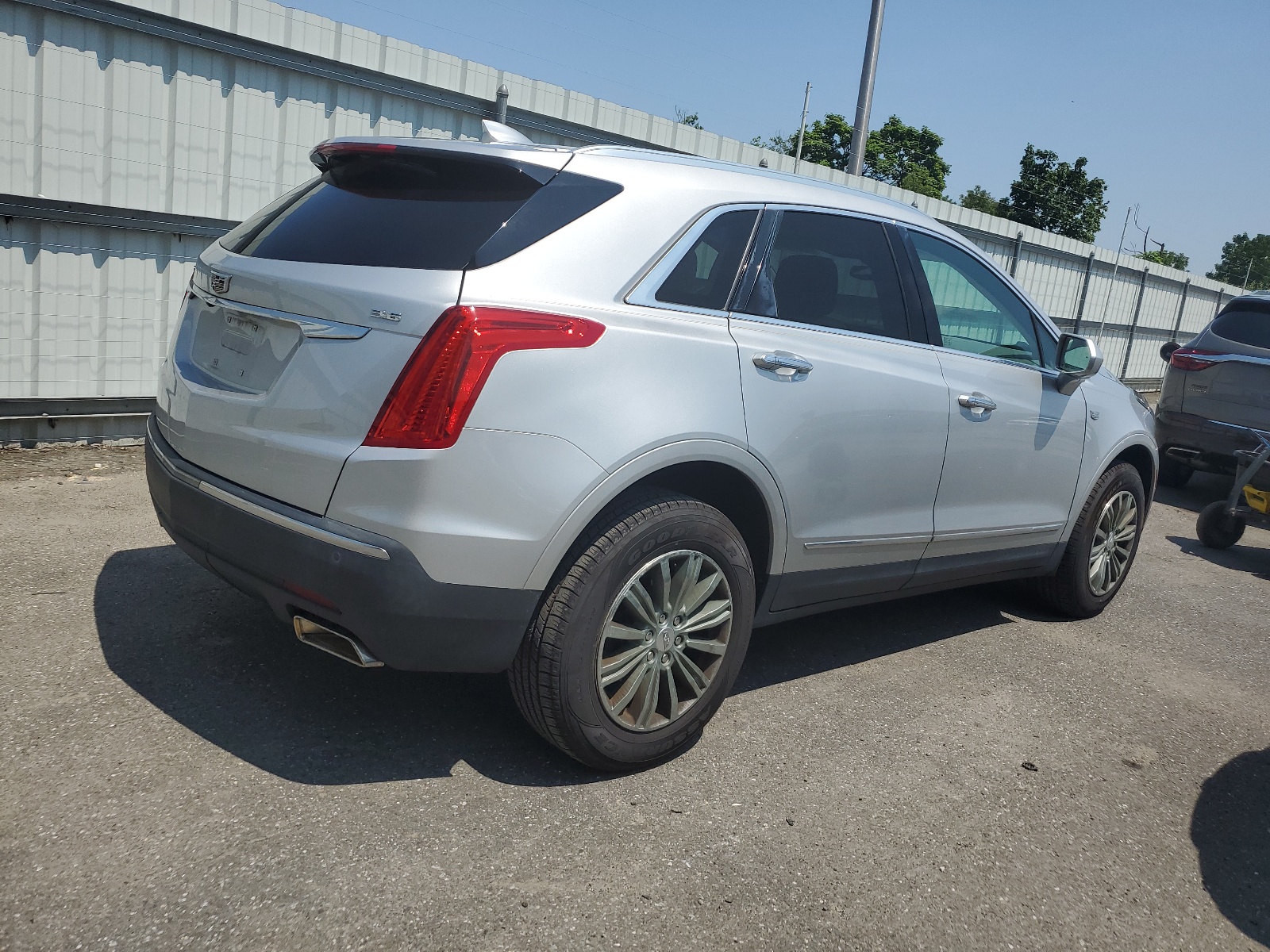 1GYKNCRS9JZ209602 2018 Cadillac Xt5 Luxury