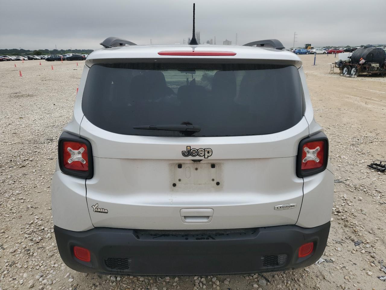 2020 Jeep Renegade Latitude VIN: ZACNJABB4LPK93646 Lot: 64281474
