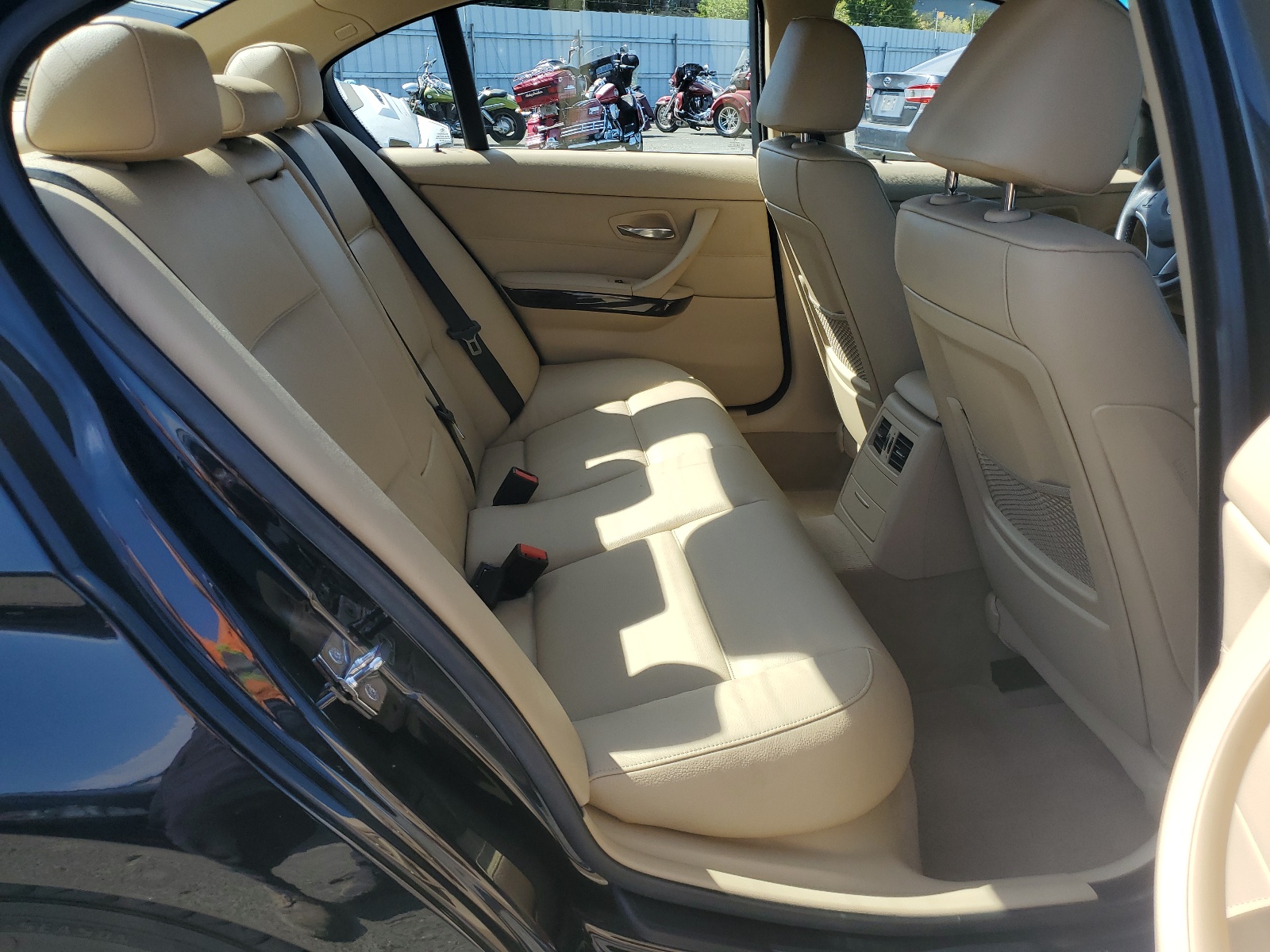 WBAVC53517FZ76925 2007 BMW 328 I Sulev