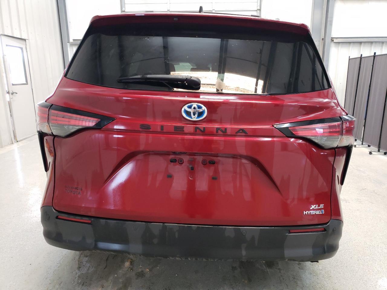 5TDYRKEC0MS012675 2021 Toyota Sienna Xle